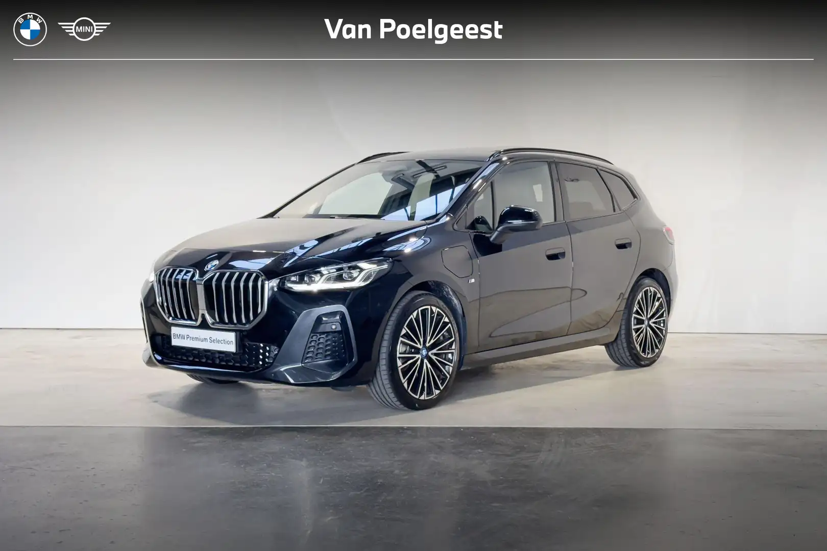 BMW 225 2 Serie Active Tourer 225e xDrive Innovation Pack Zwart - 1