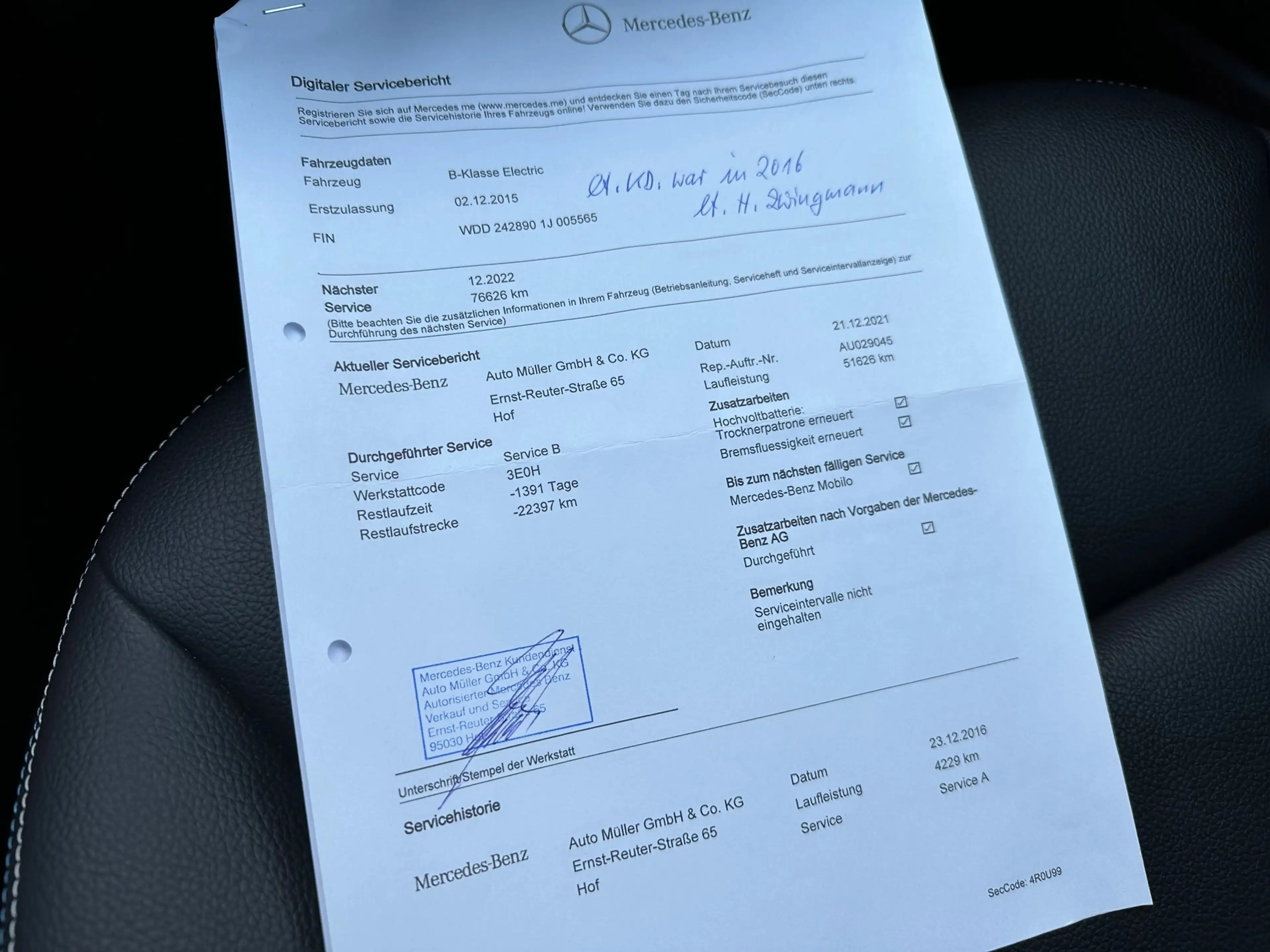 Mercedes-Benz B Electric Drive — photo 9