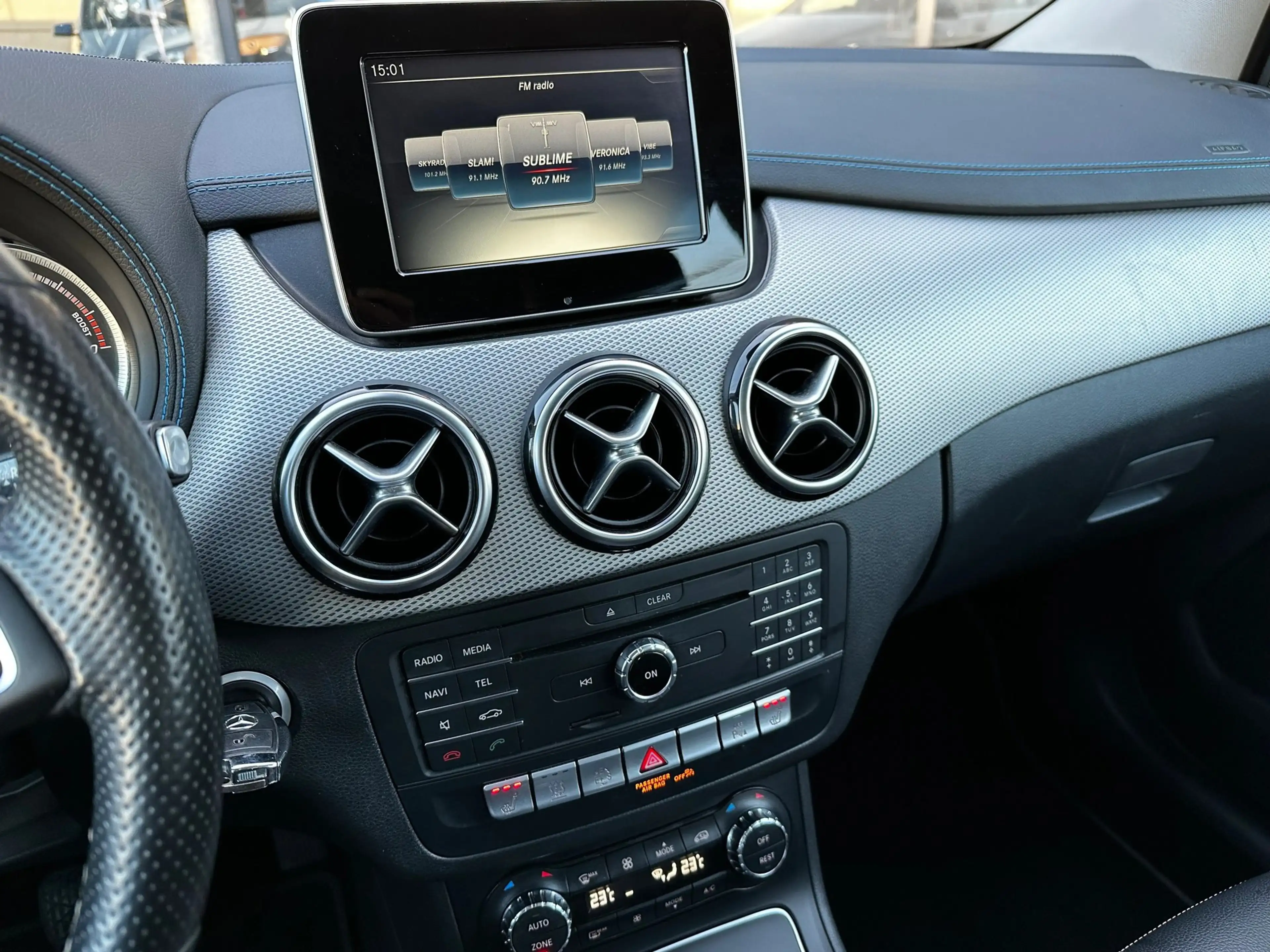 Mercedes-Benz B Electric Drive — photo 6