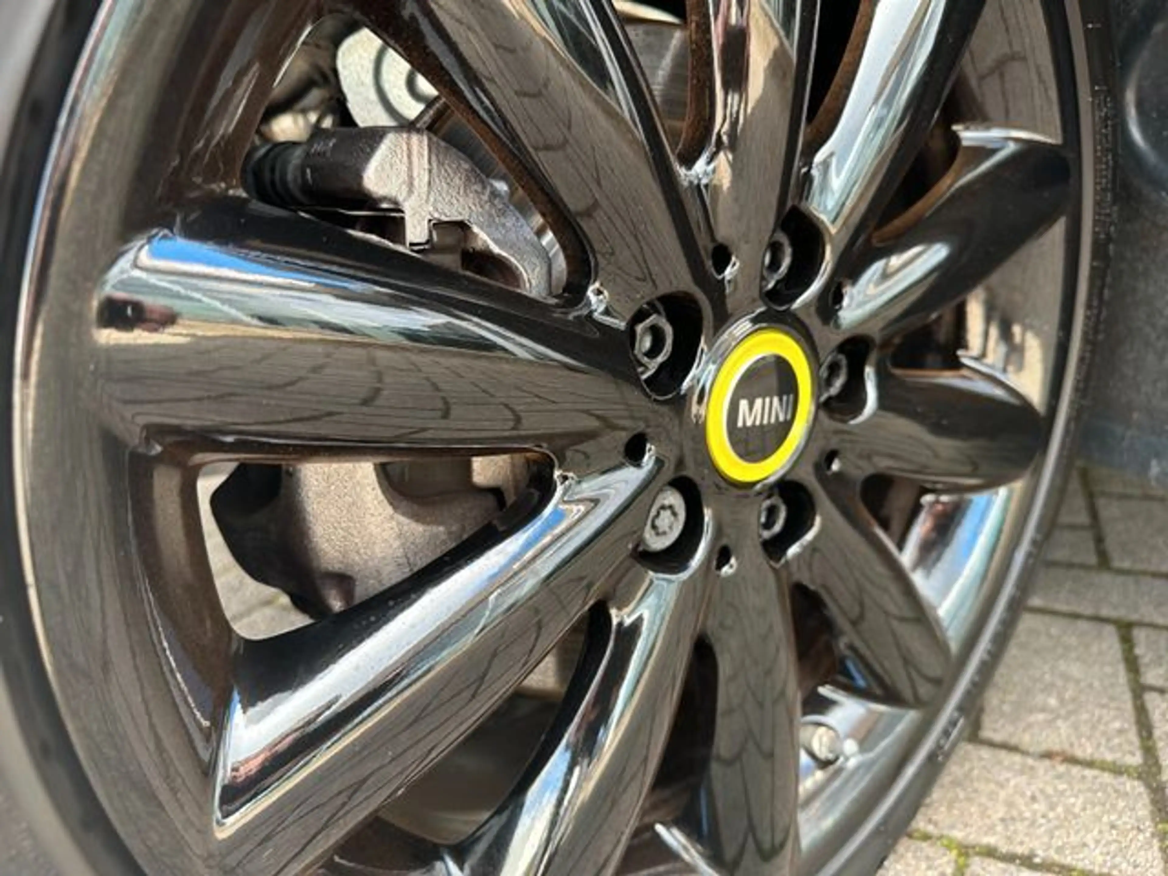 MINI Cooper SE Navi LED SHZ PDC 17 Zoll BLACK — photo 14