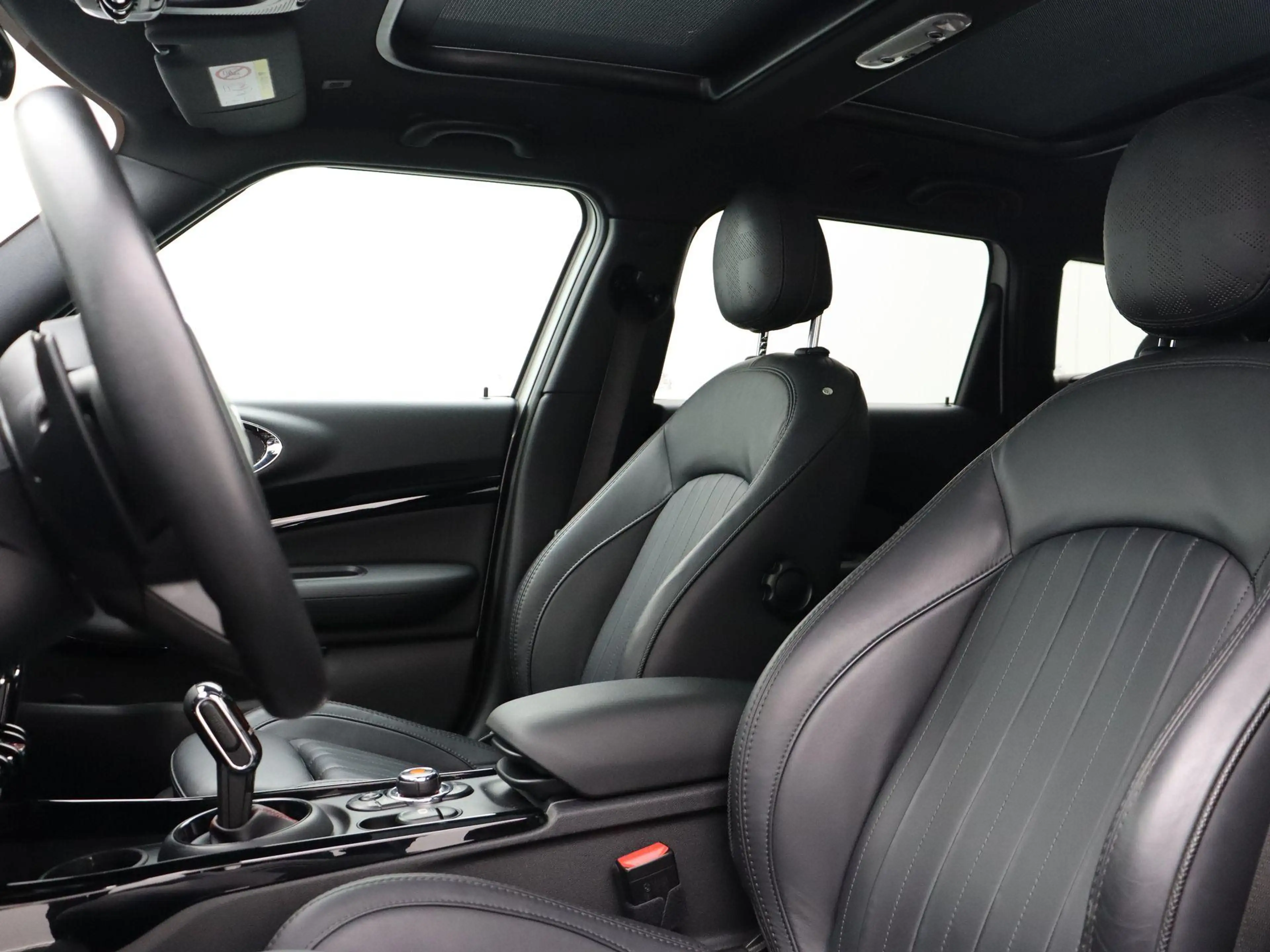 MINI John Cooper Works Clubman JCW ALL4 Chili + Panoramadak + Harman Kardon + 19' — photo 12