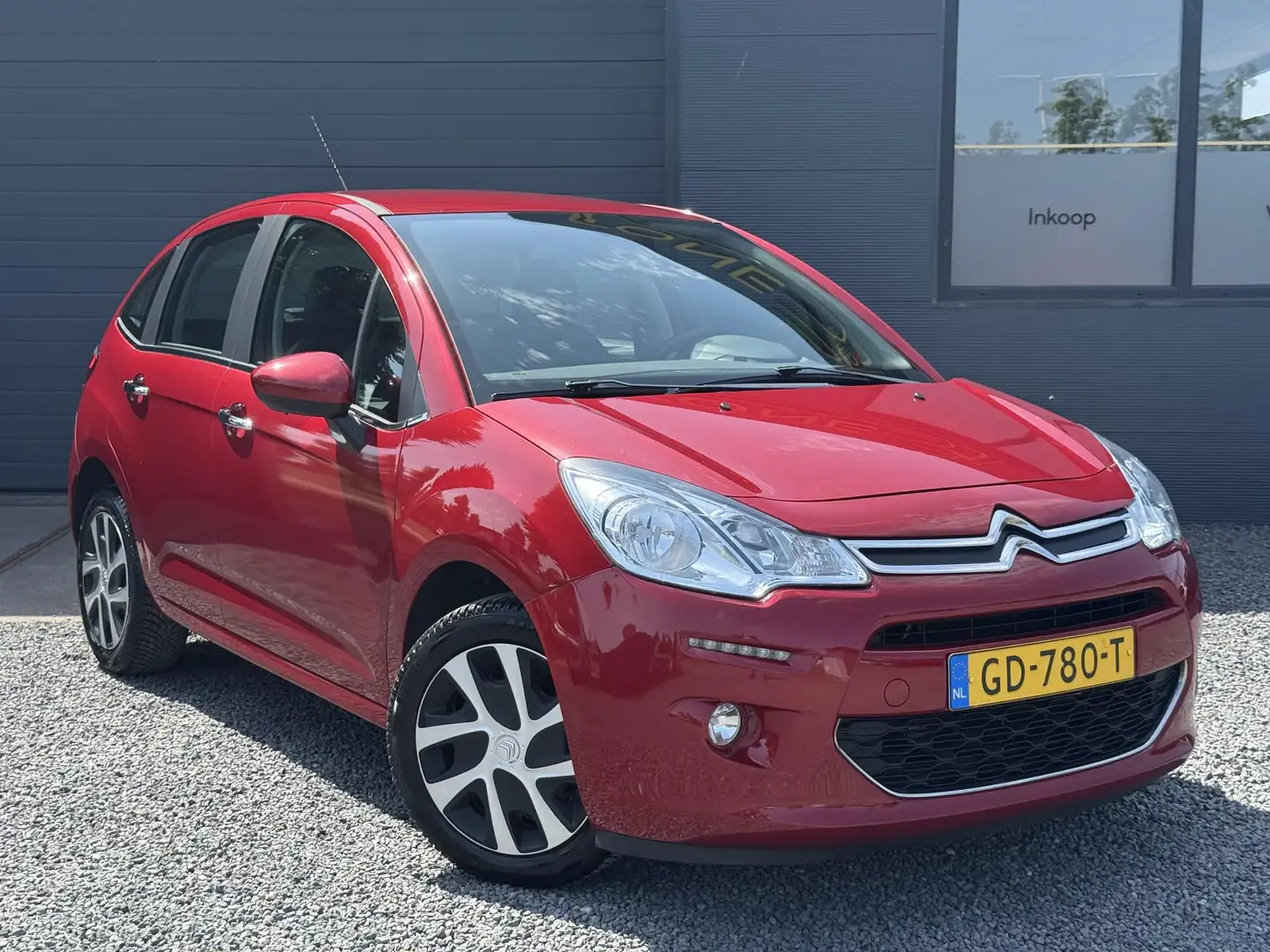 Citroen C3 1.2 PureTech Collection Automaat,Navi,Clima,Cruise Rood - 2