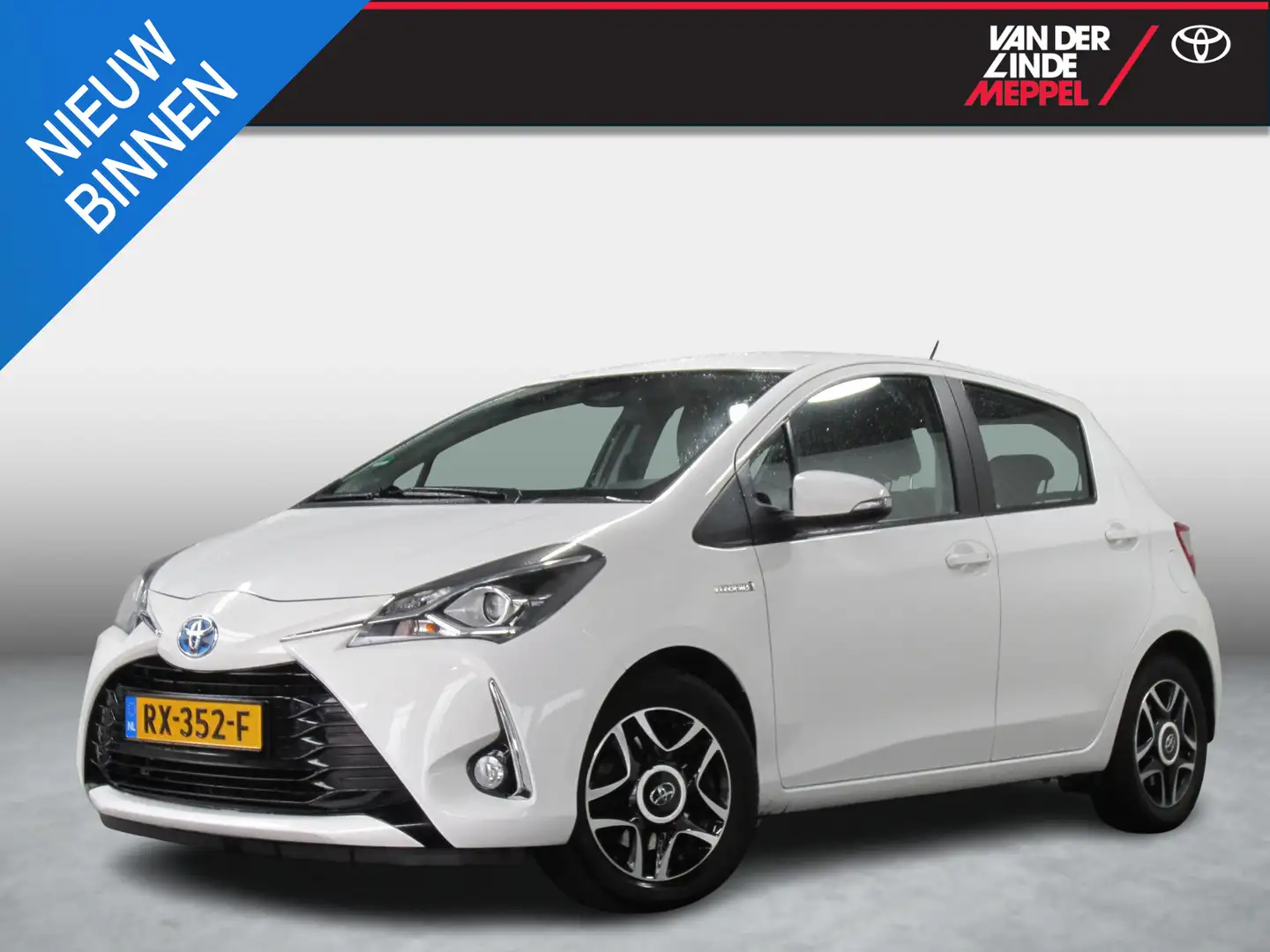 Toyota Yaris 1.5 Hybrid Aspiration Camera Lichtmetalen Velgen Weiß - 1