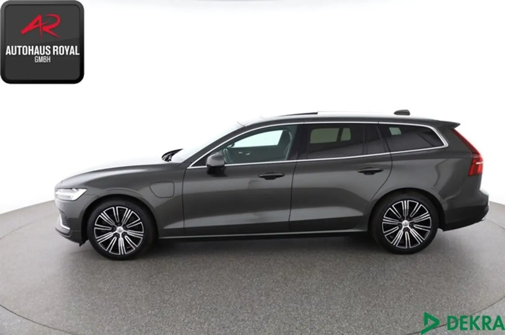 Volvo V60 T8 AWD RECHARGE INSCRIPTION HUD,ACC,KEYLESS Grau - 2