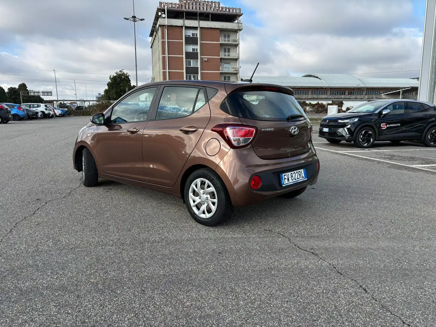Hyundai i10 1.0 MPI econext Connectline Marrón - 2