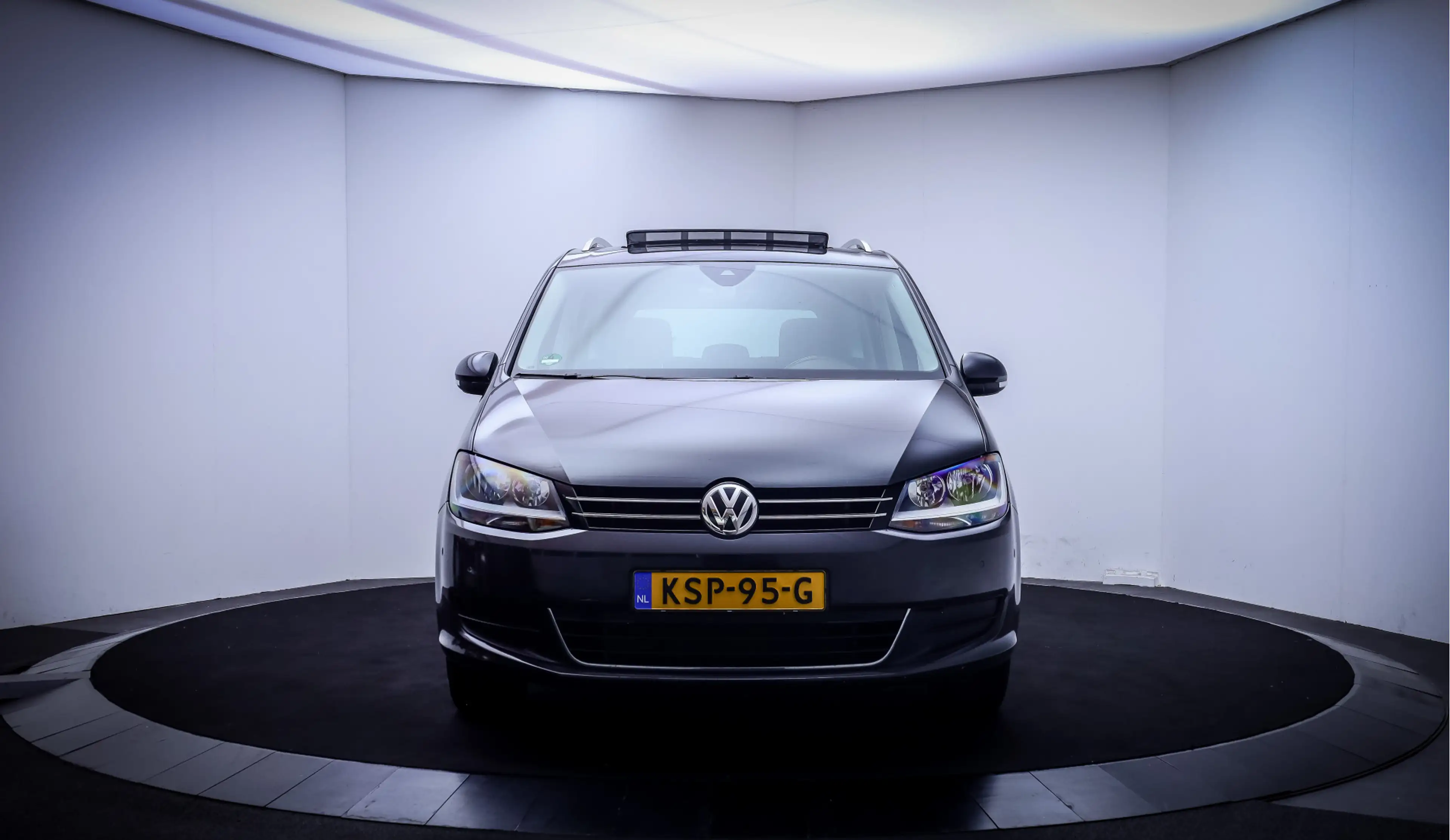 Volkswagen Sharan 1.4 TSI Dsg 7p COMFORTLINE PANO | ACC | NAVI | APP — photo 2