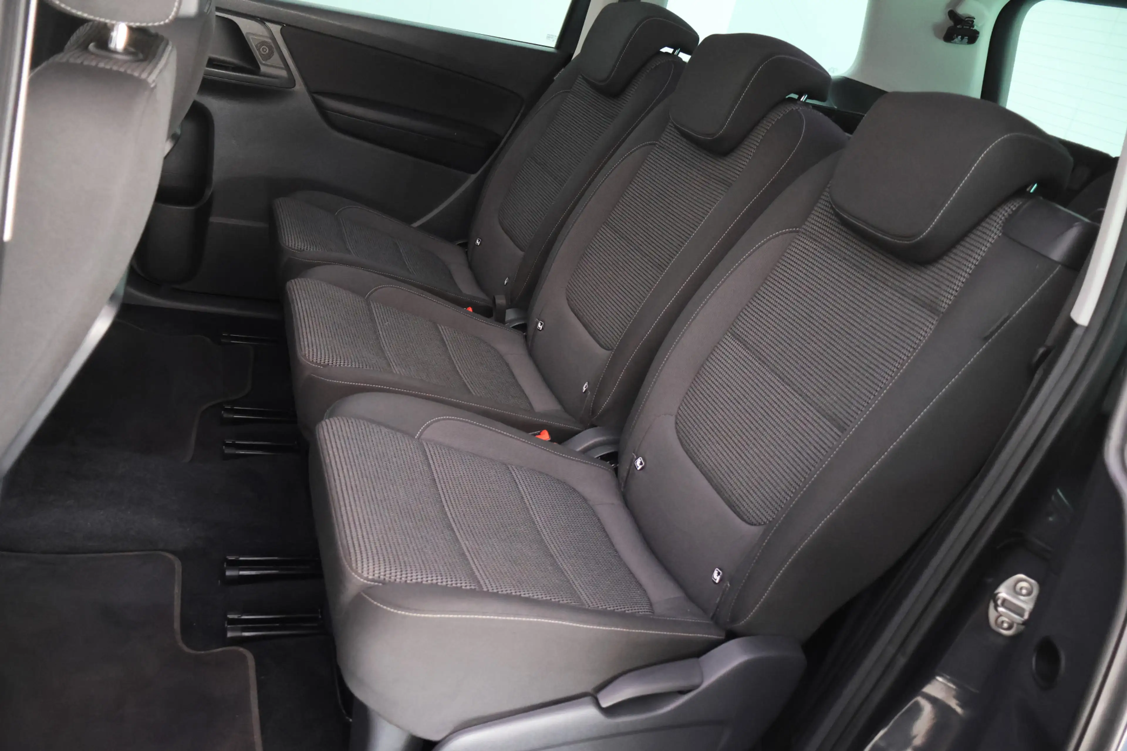 Volkswagen Sharan 1.4 TSI Dsg 7p COMFORTLINE PANO | ACC | NAVI | APP — photo 11