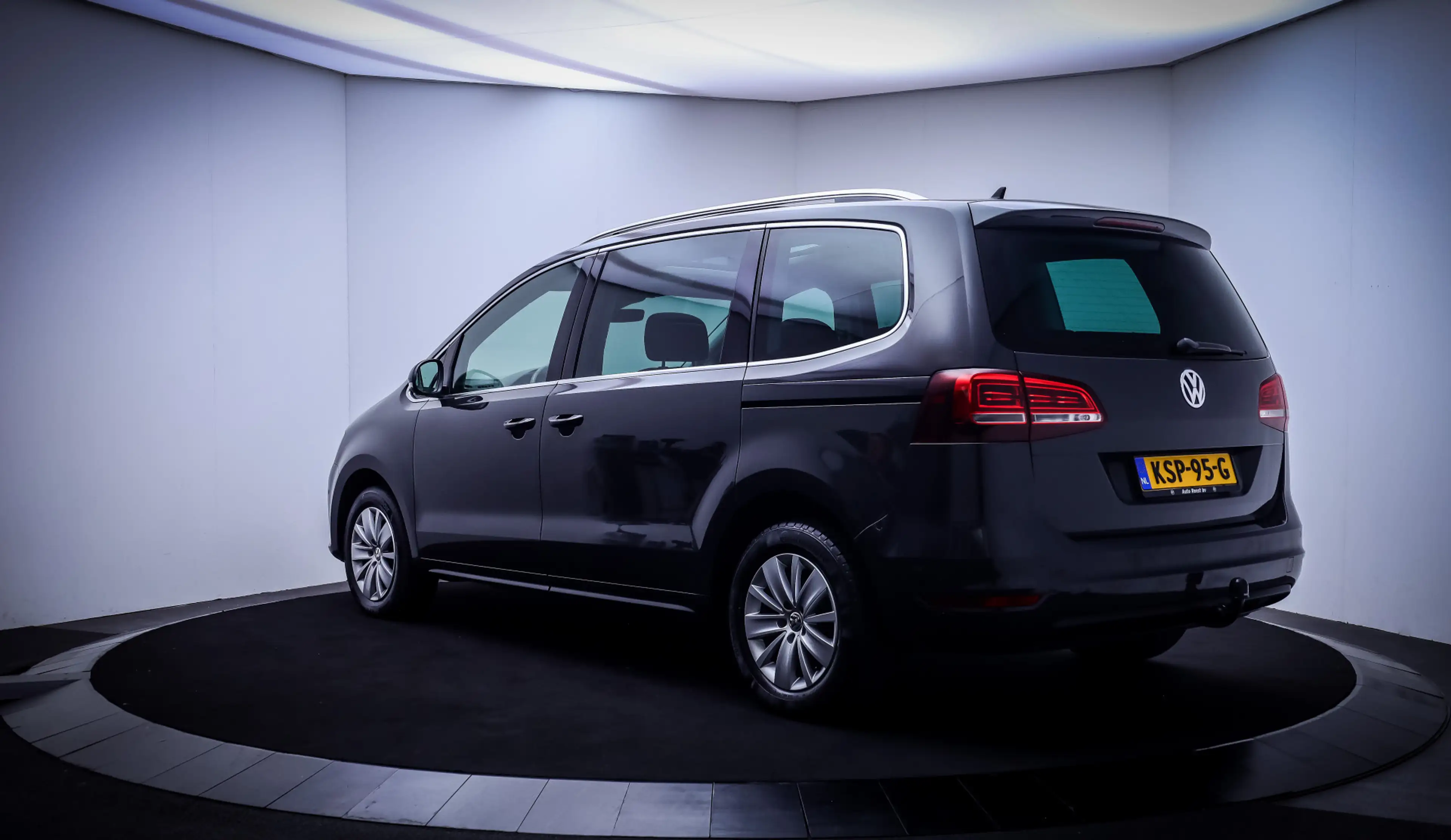 Volkswagen Sharan 1.4 TSI Dsg 7p COMFORTLINE PANO | ACC | NAVI | APP — photo 8