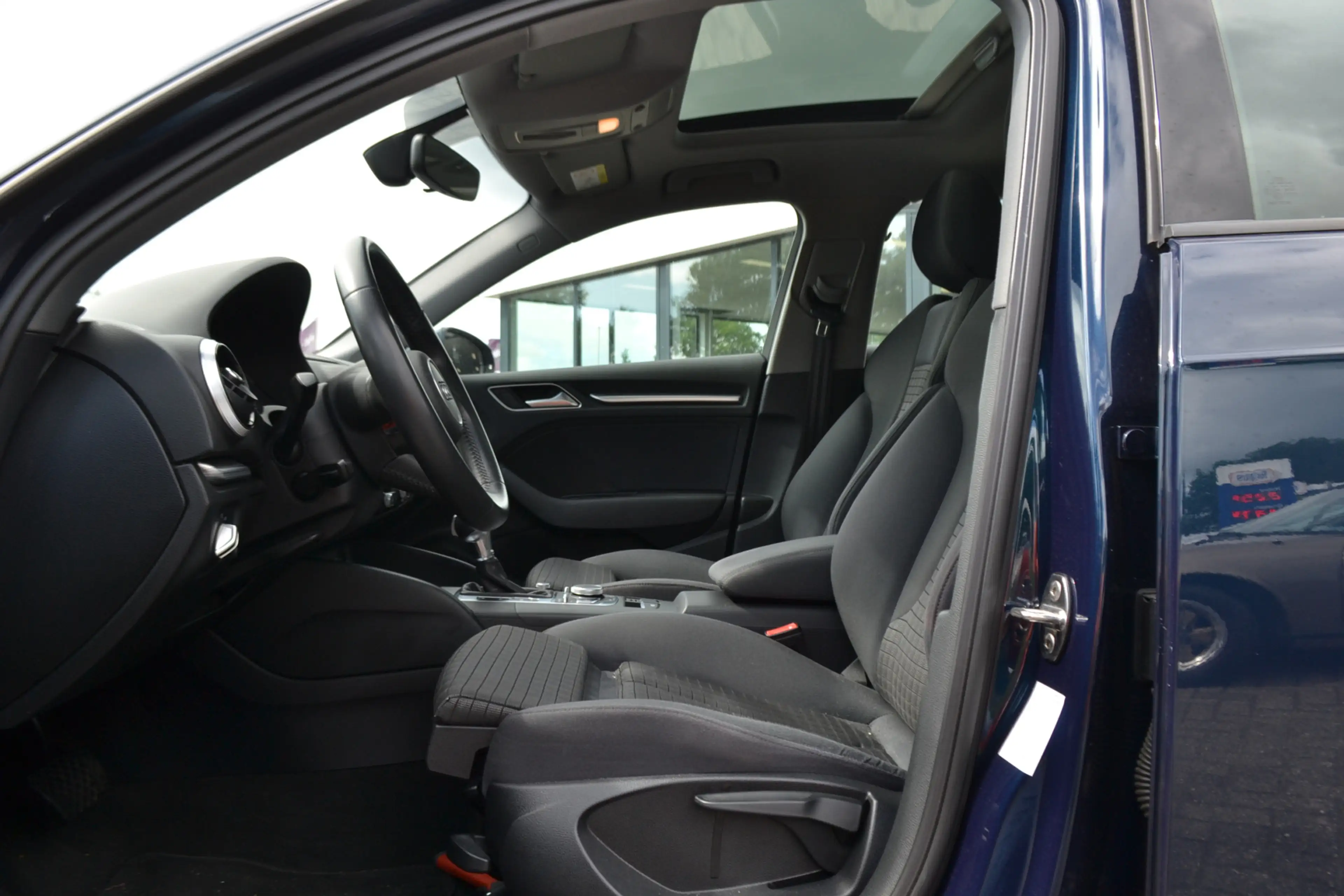 Audi A3 Sportback 35 TFSI 150pk Sport Lease Edition Panora — photo 3