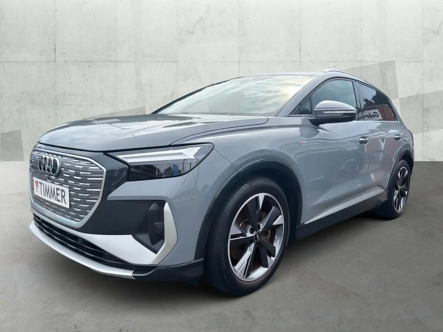 Audi 40 e-tron S Line *EXT*INT*82kWh*NAVIPLUS*SOUND*20 Grau - 2