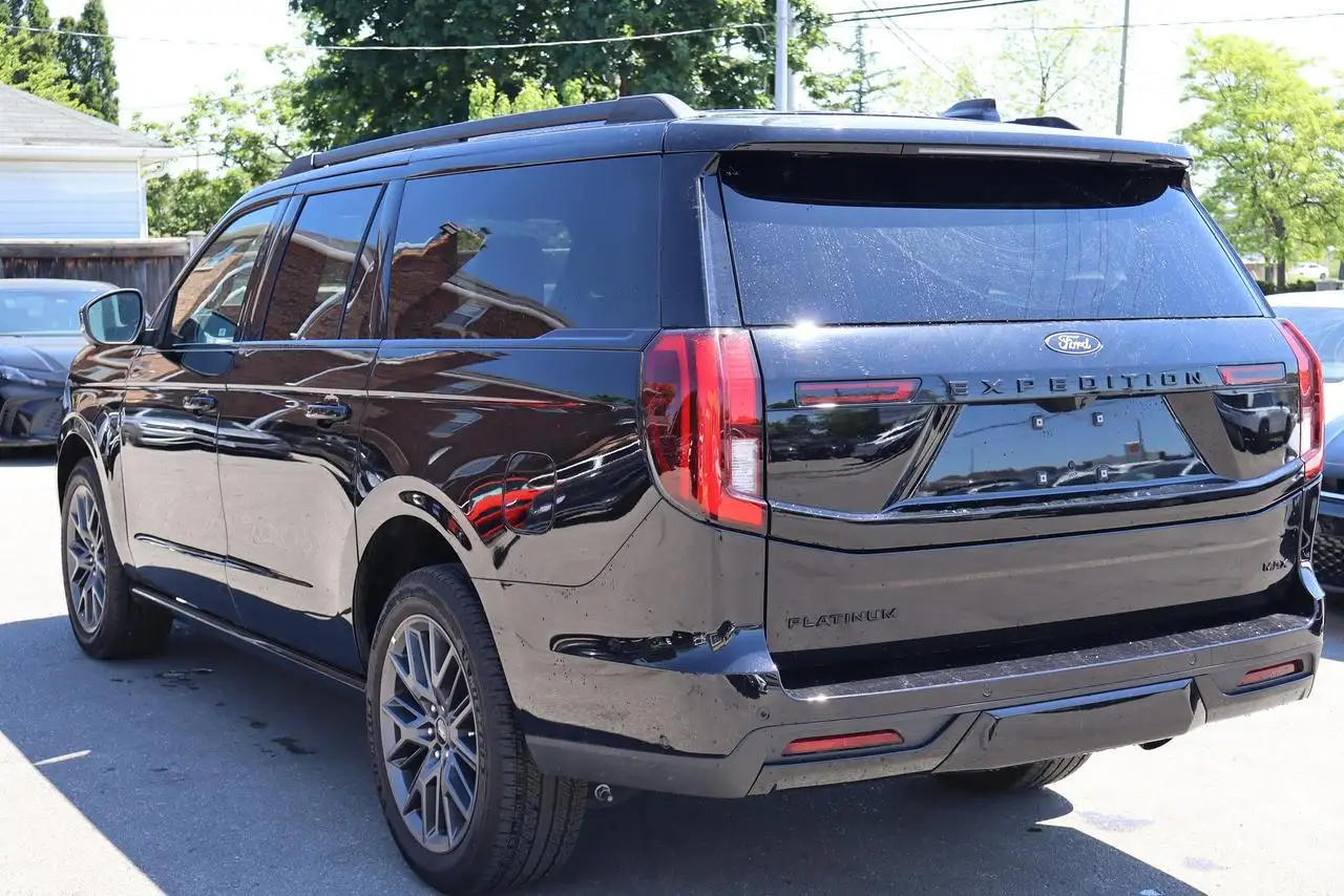 Ford Expedition снимка Ford Expedition