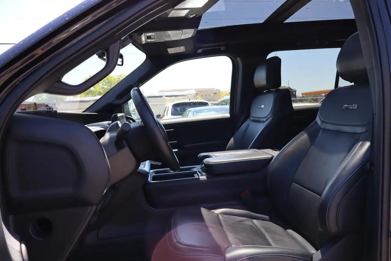 Ford Expedition снимка Ford Expedition