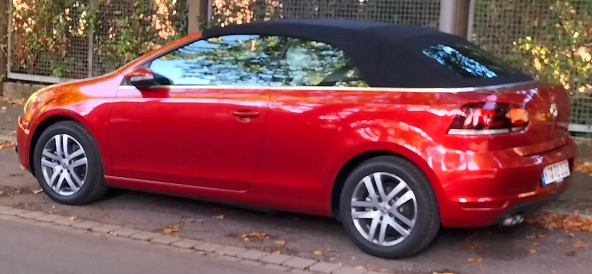 Volkswagen Golf Cabriolet Cabrio 1.4 TSI DSG,NP 35.800,-,LEDER WEIß, NAVI Rot - 2