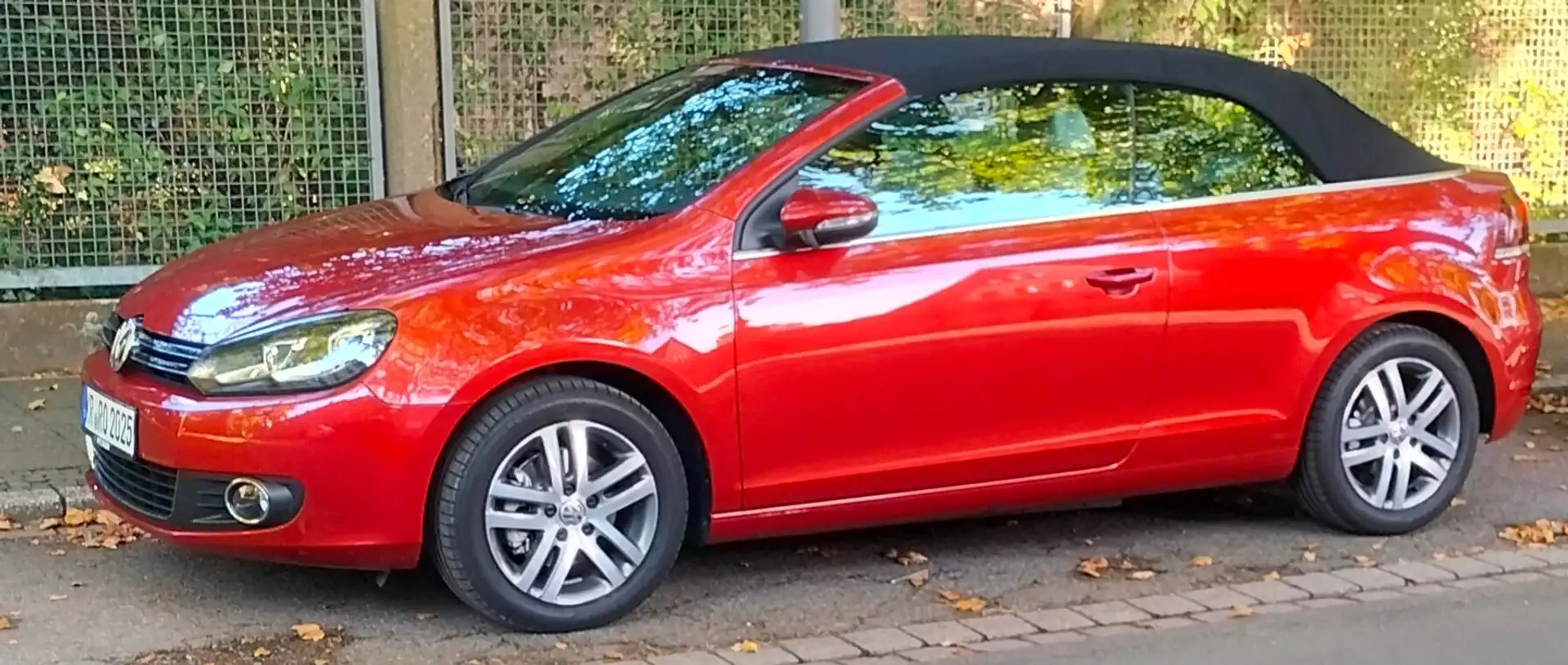 Volkswagen Golf Cabriolet Cabrio 1.4 TSI DSG,NP 35.800,-,LEDER WEIß, NAVI Rot - 1