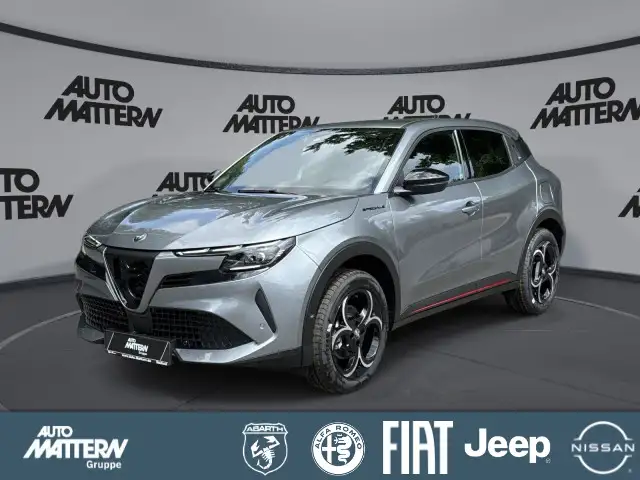 Alfa Romeo Junior 1.2 VGT Mild-Hybrid Speciale +Tech Paket