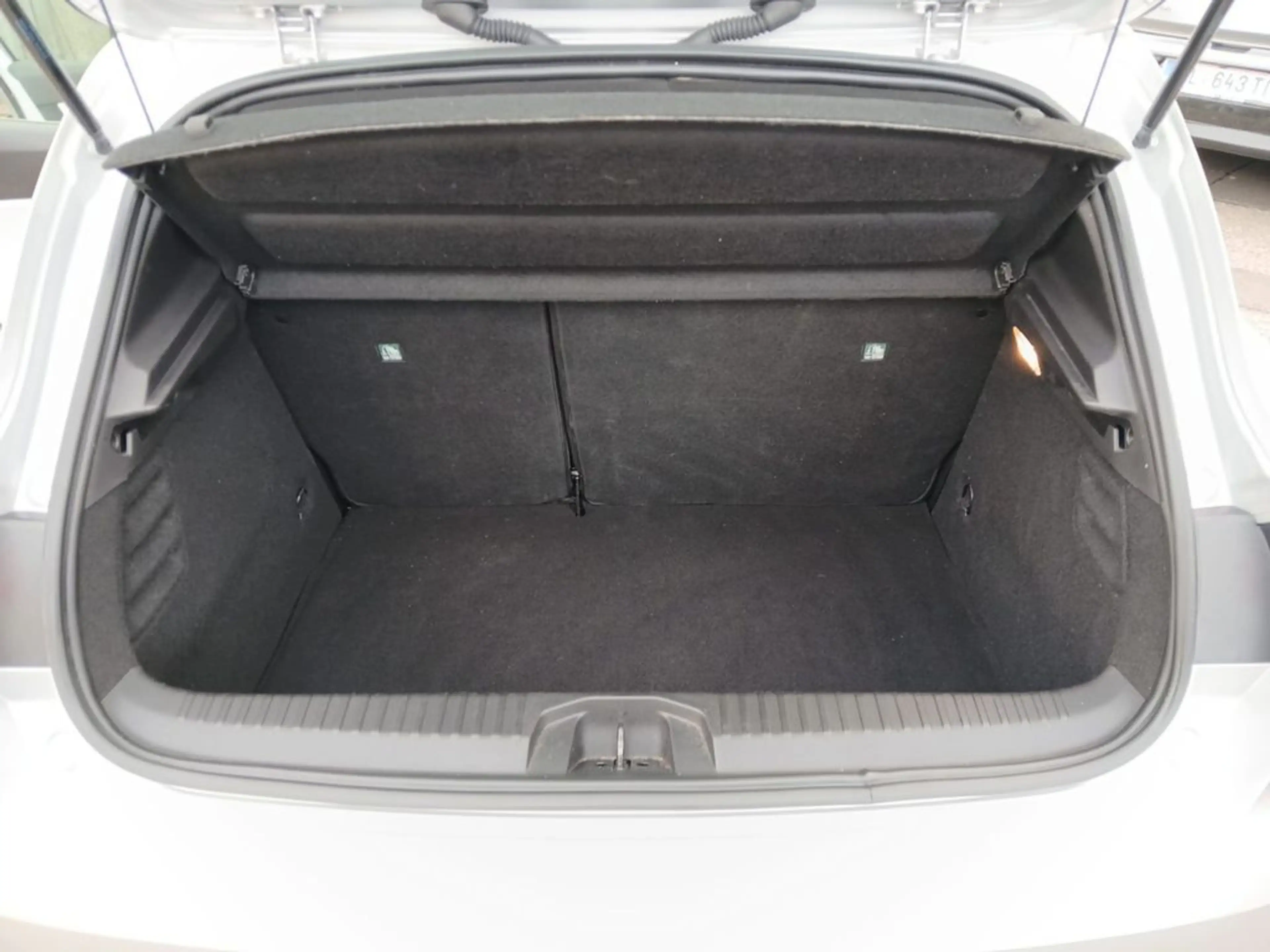 Renault Clio CLIO Limited Edition E-Tech 140 — photo 10