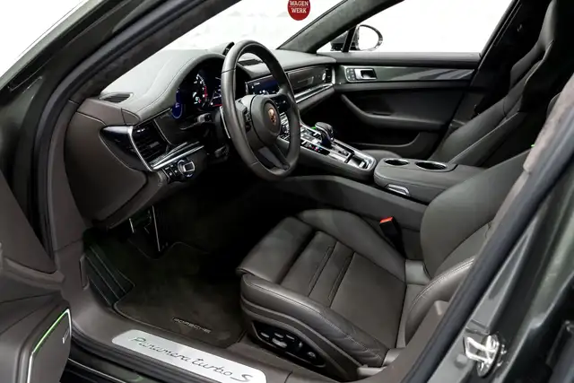 Porsche Panamera Turbo S E-Hybrid Sport Turismo MEGAVOLL SOFTCLOSE Ansicht 4