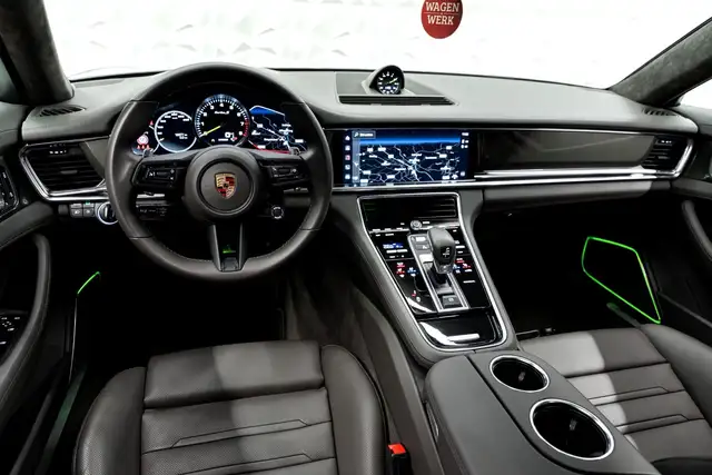 Porsche Panamera Turbo S E-Hybrid Sport Turismo MEGAVOLL SOFTCLOSE Ansicht 3