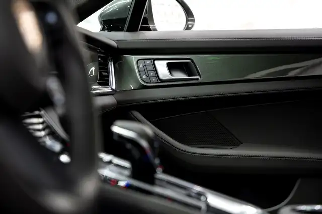 Porsche Panamera Turbo S E-Hybrid Sport Turismo MEGAVOLL SOFTCLOSE Ansicht 39