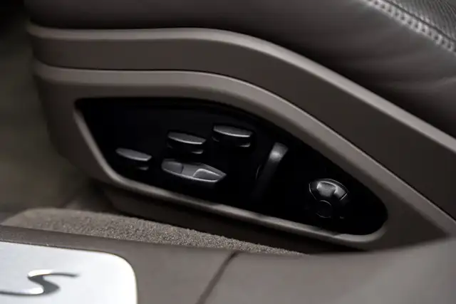 Porsche Panamera Turbo S E-Hybrid Sport Turismo MEGAVOLL SOFTCLOSE Ansicht 49