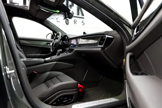 Porsche Panamera Turbo S E-Hybrid Sport Turismo MEGAVOLL SOFTCLOSE Ansicht 25