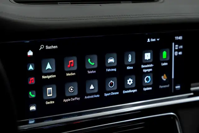 Porsche Panamera Turbo S E-Hybrid Sport Turismo MEGAVOLL SOFTCLOSE Ansicht 16