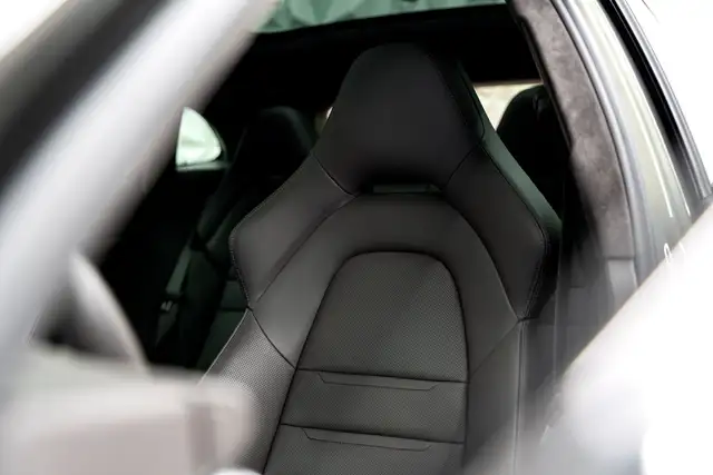 Porsche Panamera Turbo S E-Hybrid Sport Turismo MEGAVOLL SOFTCLOSE Ansicht 17