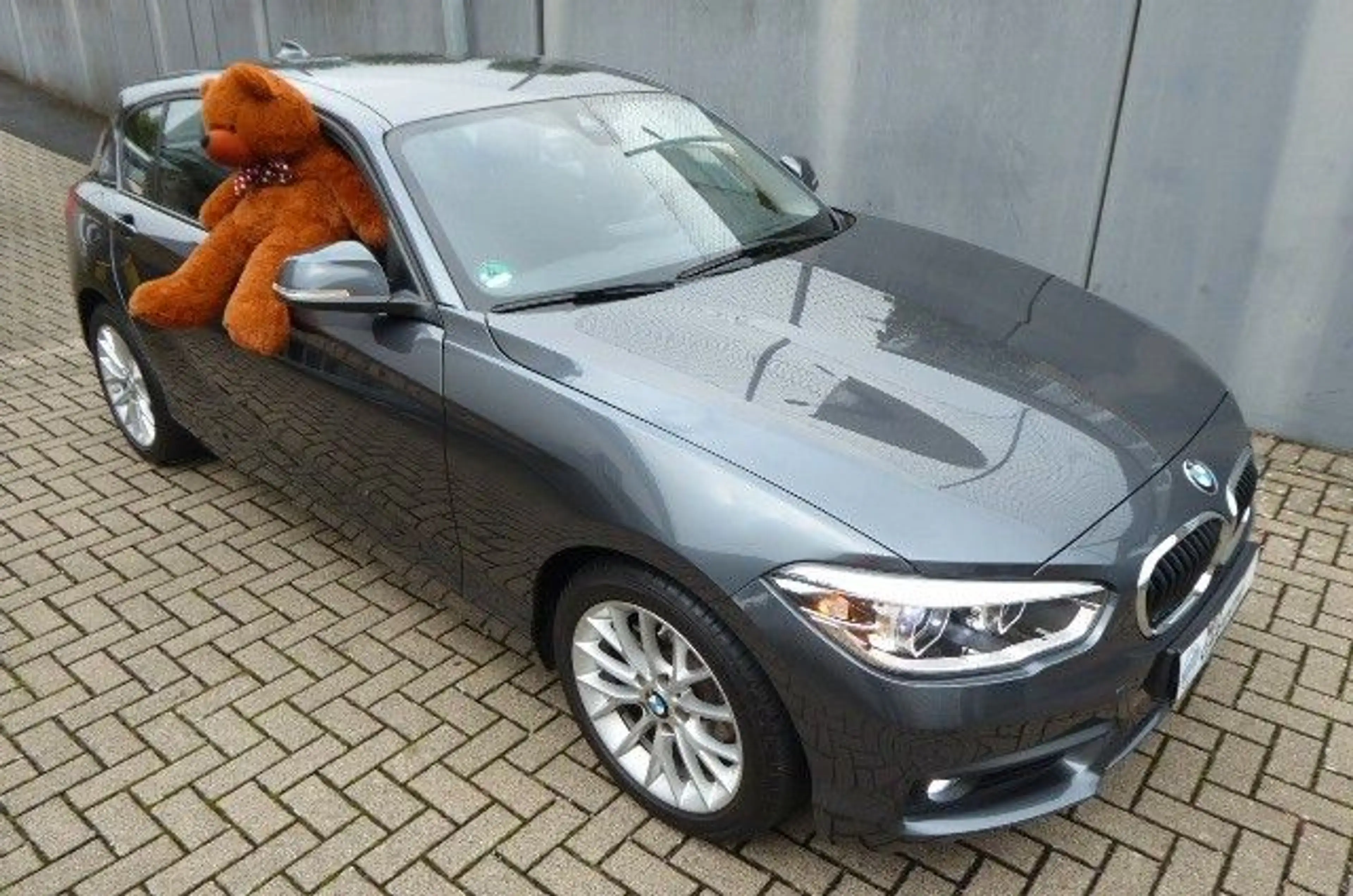 BMW 118 i Advantage nur 27.400 km! — photo 3