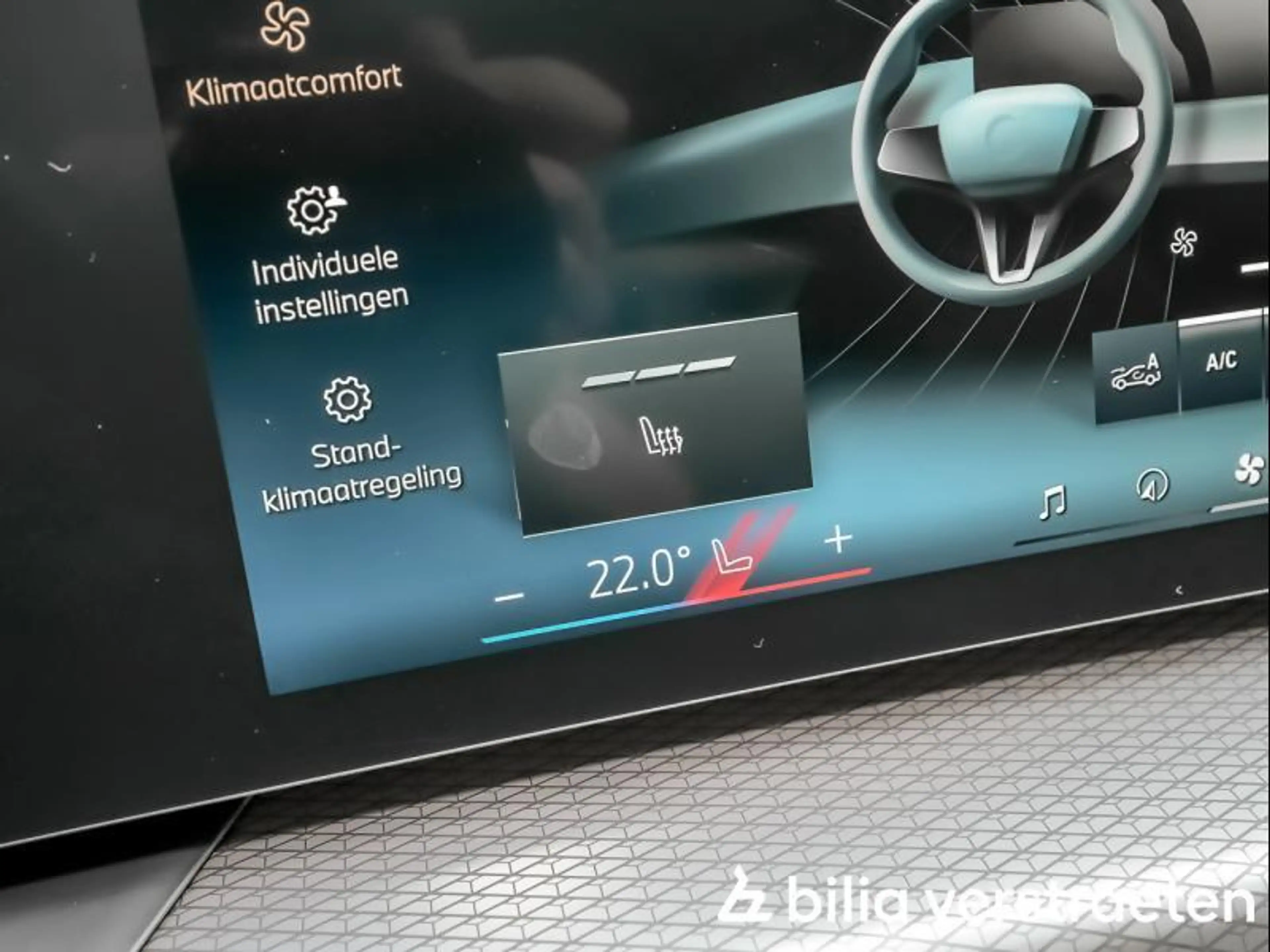 BMW i4 eDrive40 GC MPRO - PANO - ACC - TRKHK - MEMORY — photo 13