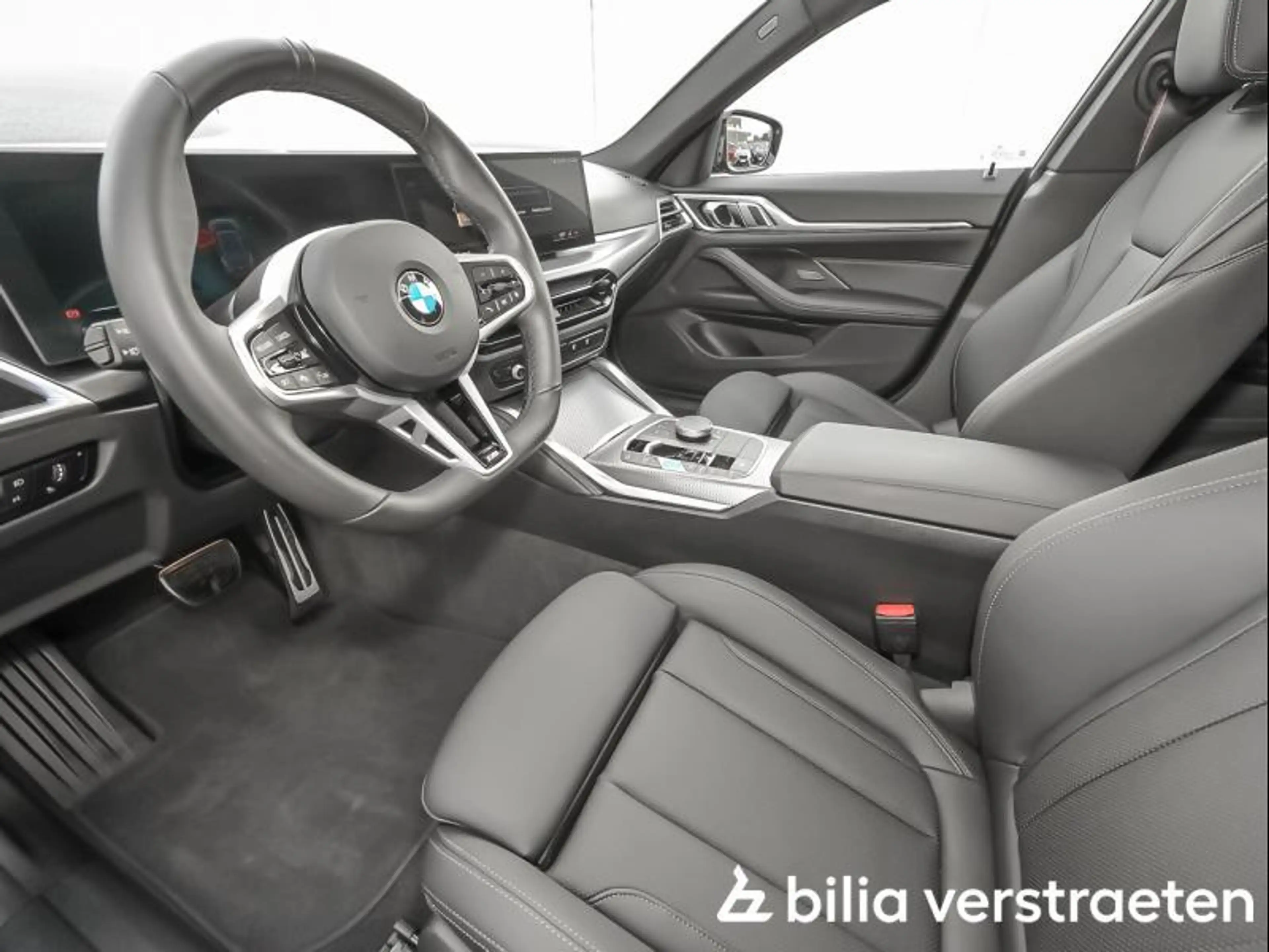 BMW i4 eDrive40 GC MPRO - PANO - ACC - TRKHK - MEMORY — photo 6