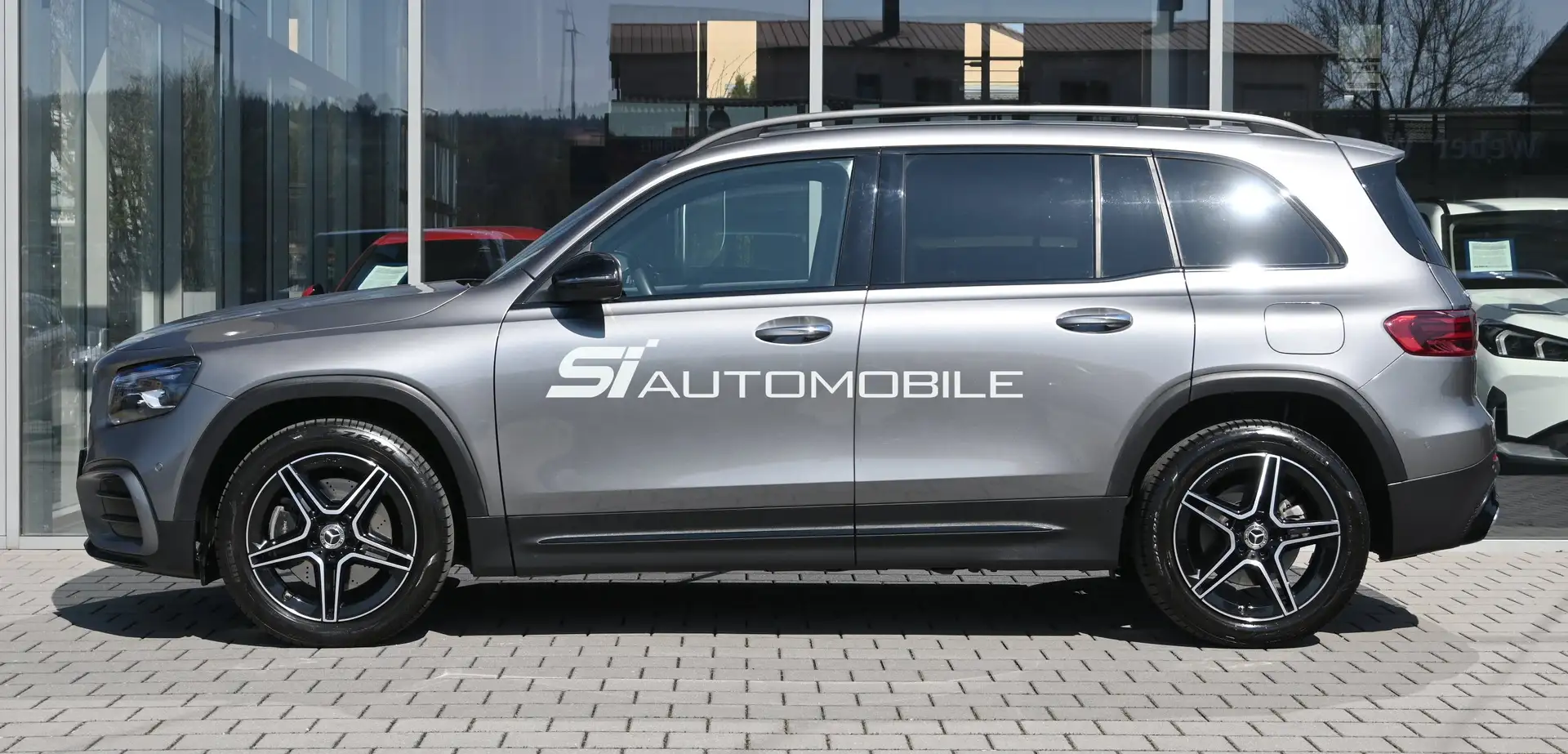 Mercedes-Benz GLB 220 d 4Matic AMG LINE + NIGHT *ACC*AHK*MEMOR*KEYLESS* Gris - 2
