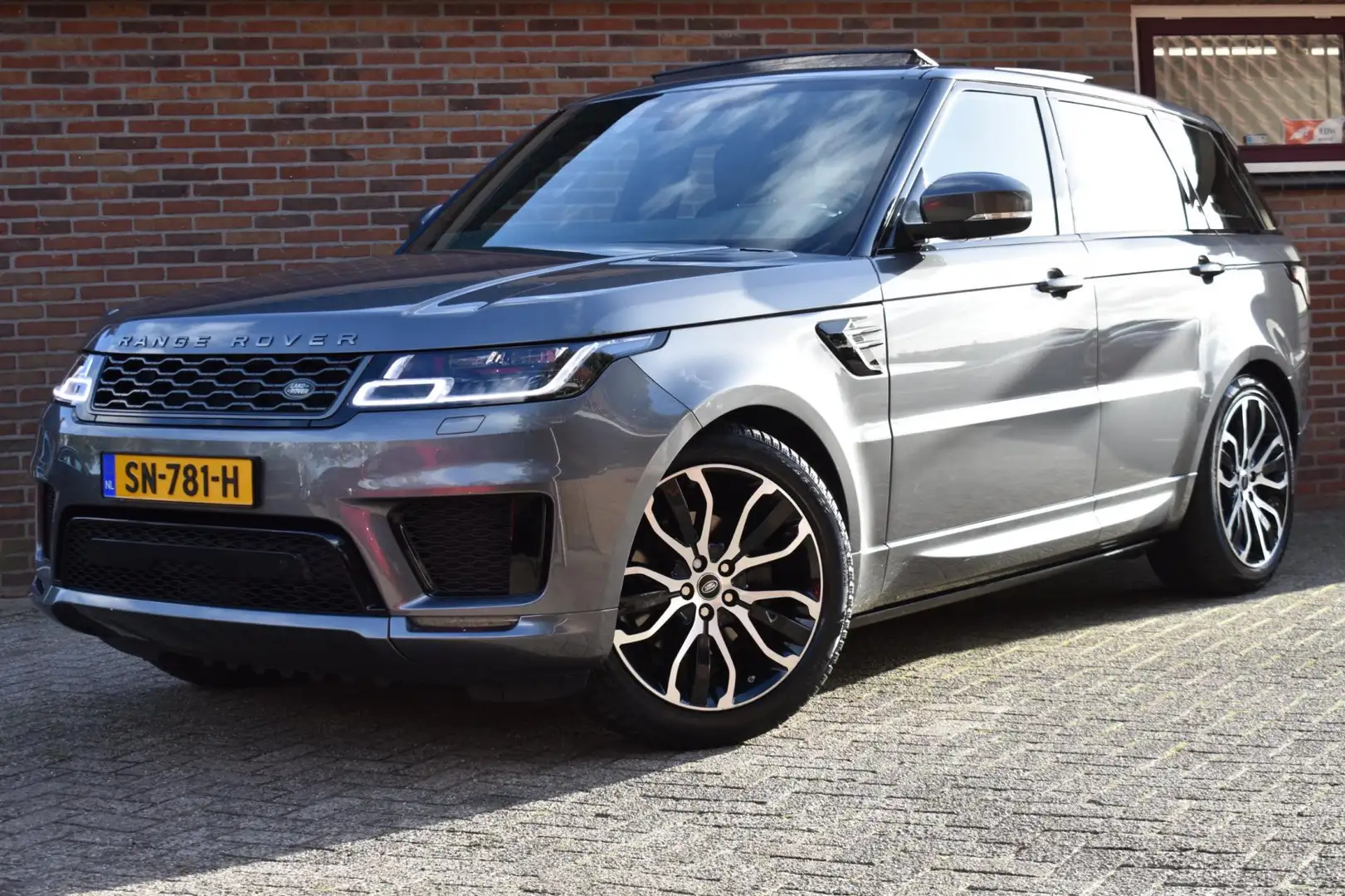 Land Rover Range Rover Sport 3.0 TDV6 HSE Dynamic '18 LED Pano Leder Clima Navi Gris - 1