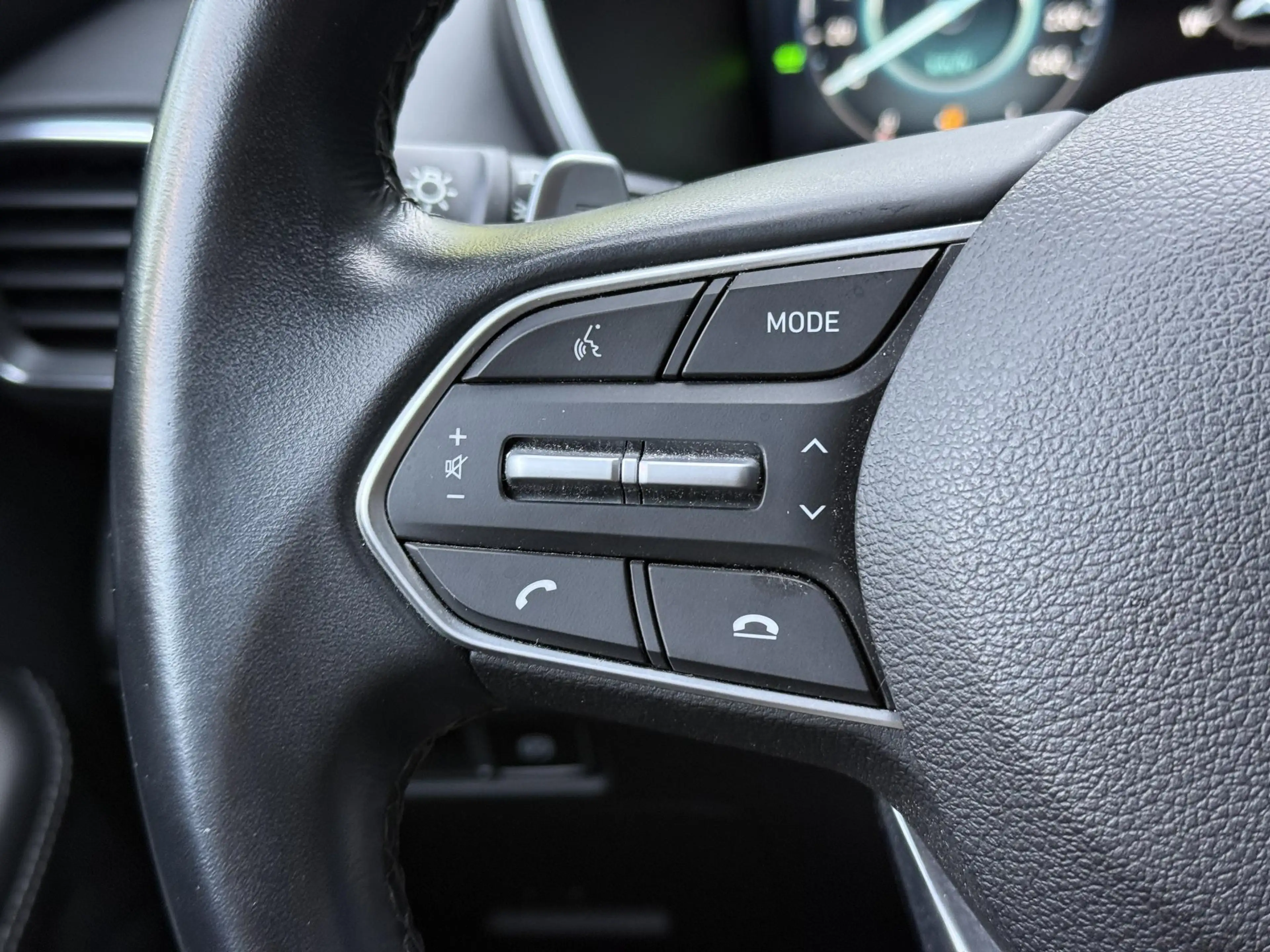 Hyundai SANTA FE 1.6 T-GDI HEV Comfort Smart / Dealer Onderhouden / — photo 8