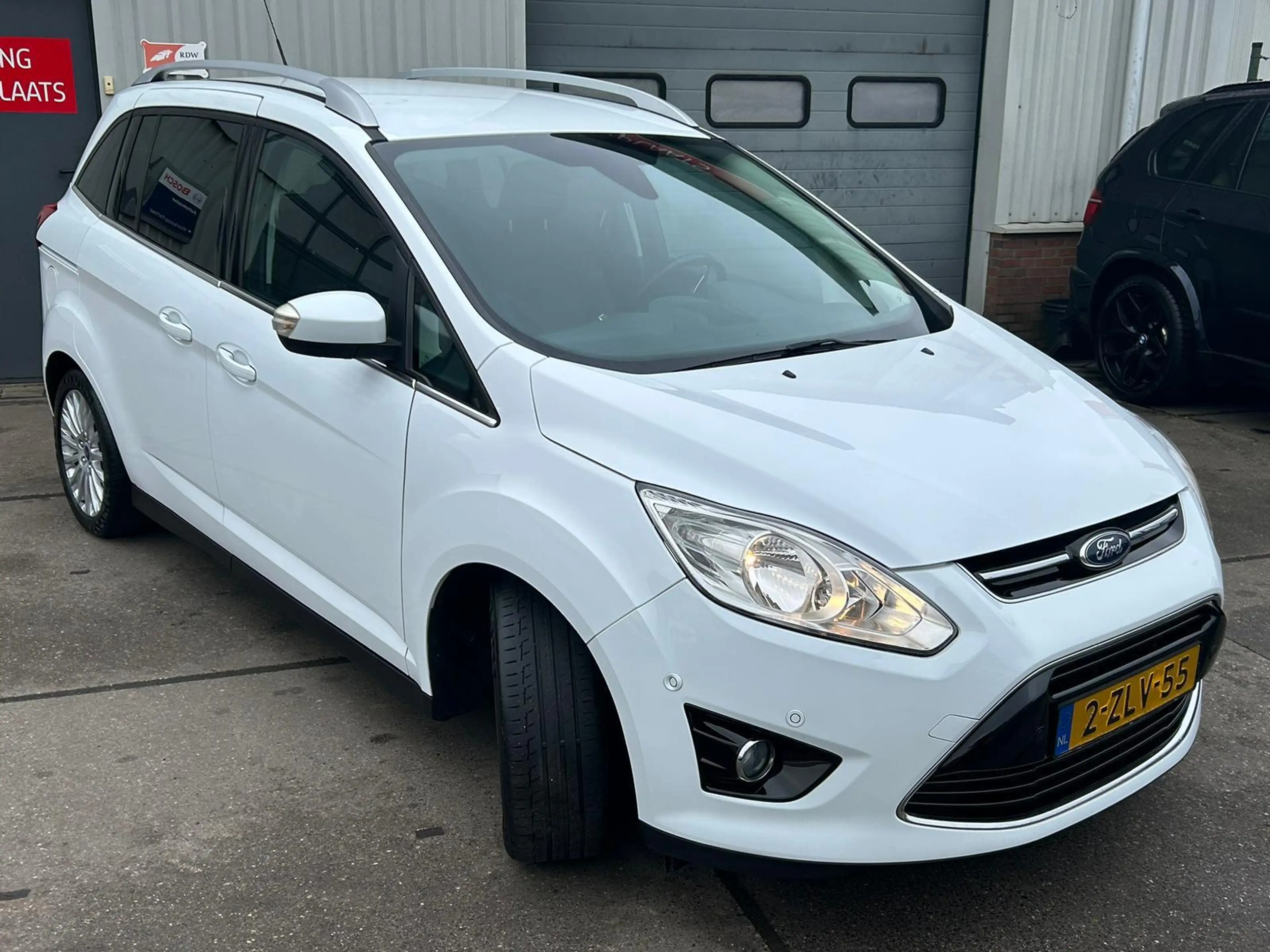 Ford Grand C-Max 1.0 Edition Plus Distributie is vervangen in maart — photo 8