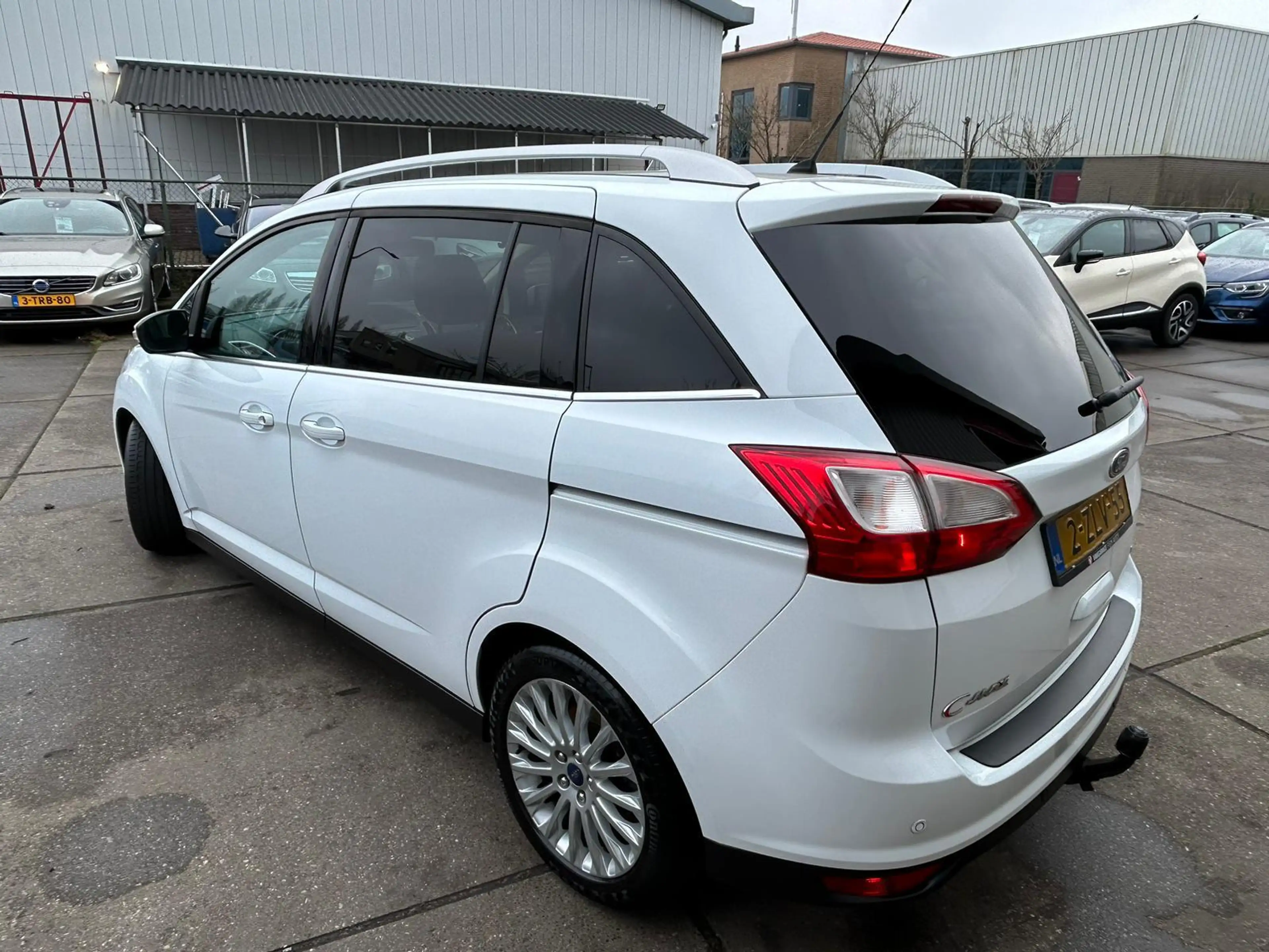 Ford Grand C-Max 1.0 Edition Plus Distributie is vervangen in maart — photo 3