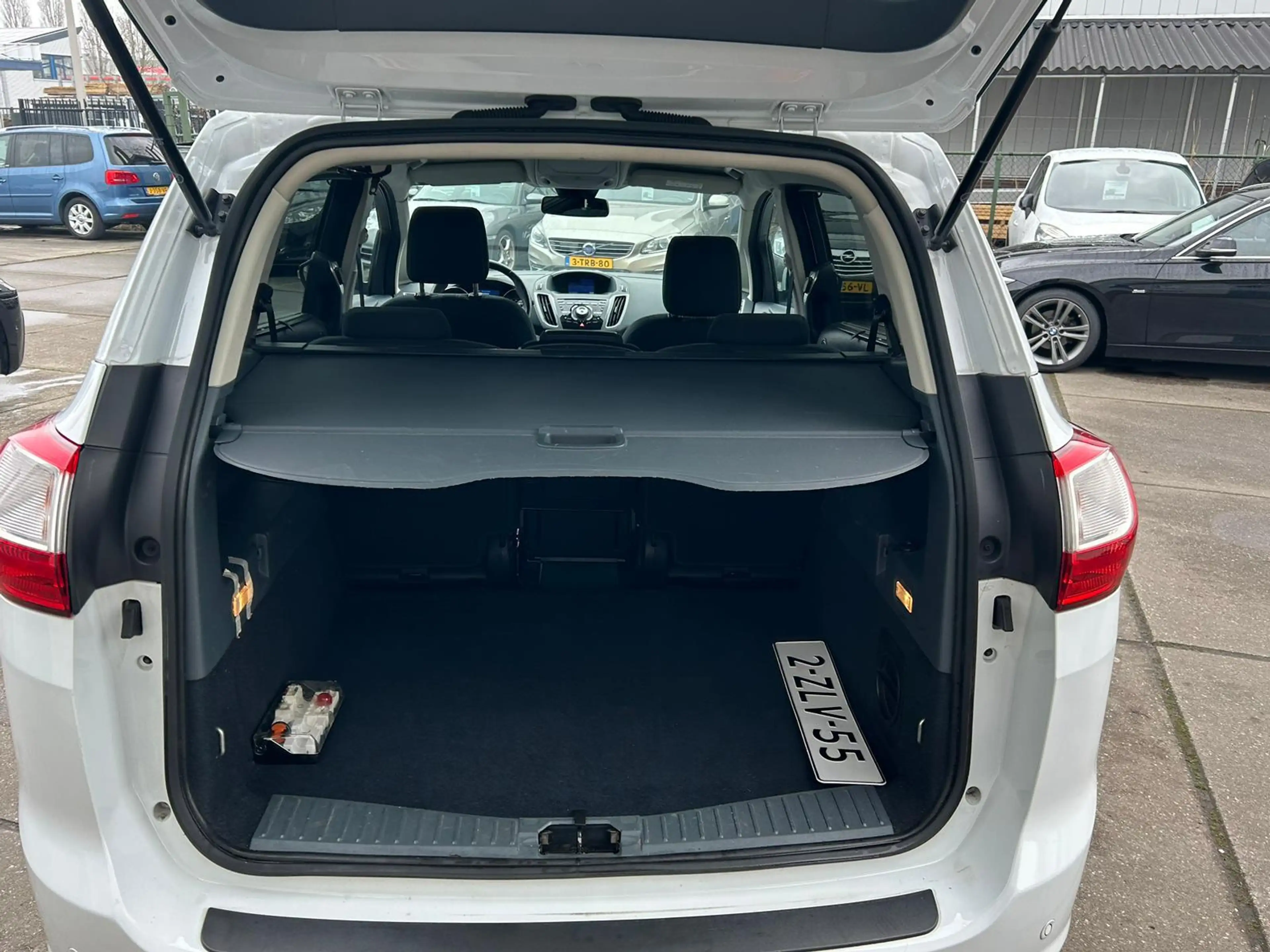 Ford Grand C-Max 1.0 Edition Plus Distributie is vervangen in maart — photo 13