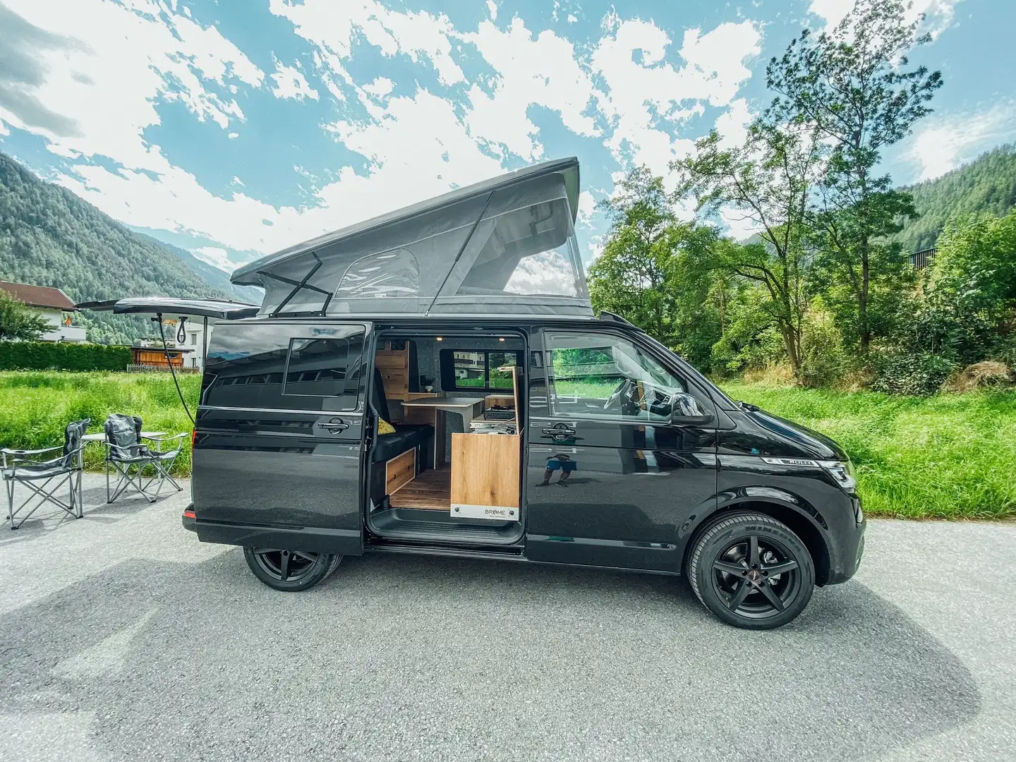 Volkswagen T6.1 Transporter Camper Schwarz - 1