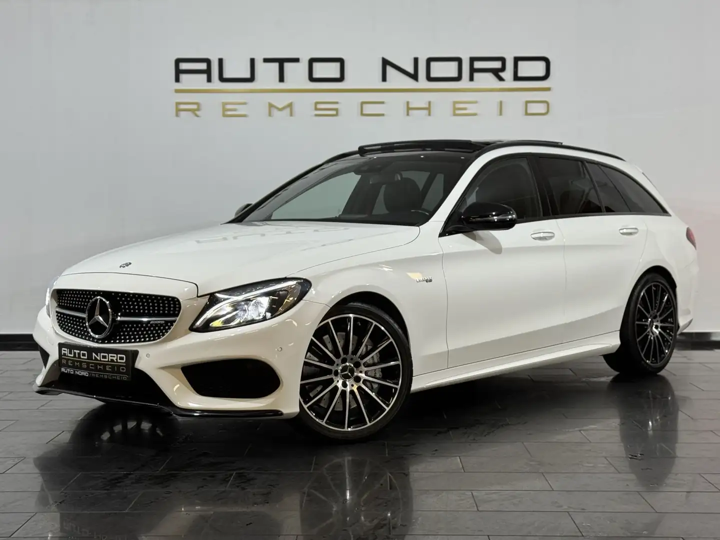 Mercedes-Benz C 43 AMG T 4matic*Sport.AGA*Pano*Night*KeyGo* Blanc - 1