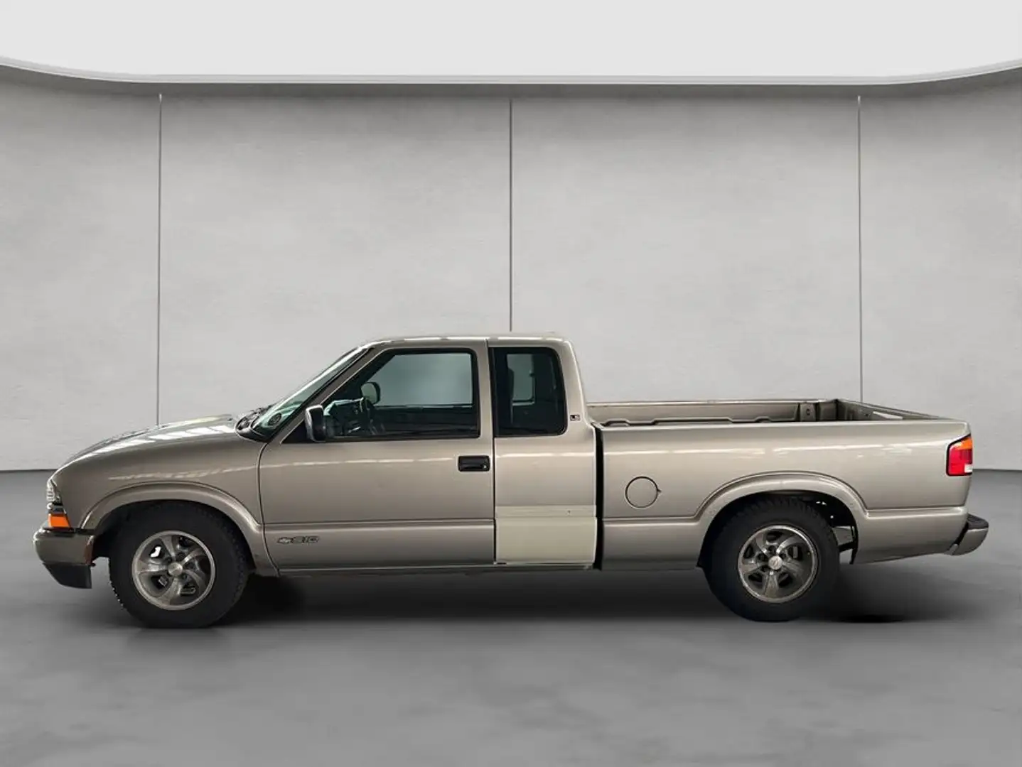 Chevrolet S-10 Pick Up Ausstattung: LS Verkauf gegen Gebot Gold - 2