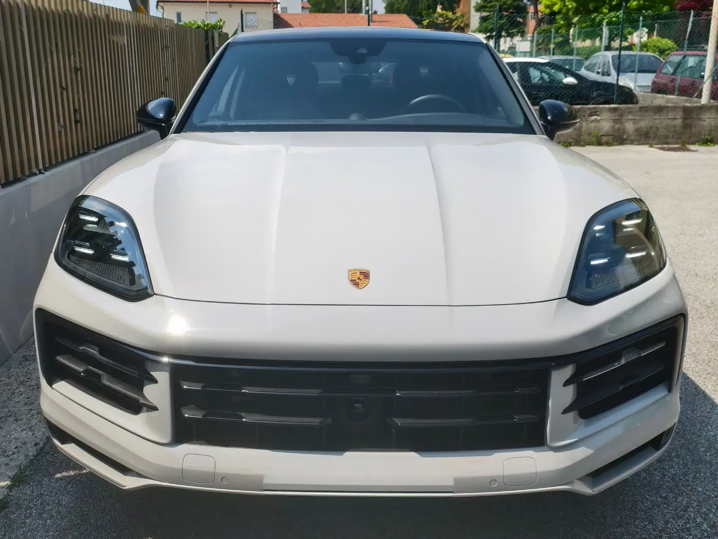 Porsche Cayenne Cayenne Coupe 3.0 V6 e-hybrid Allestimento Sport Bianco - 1