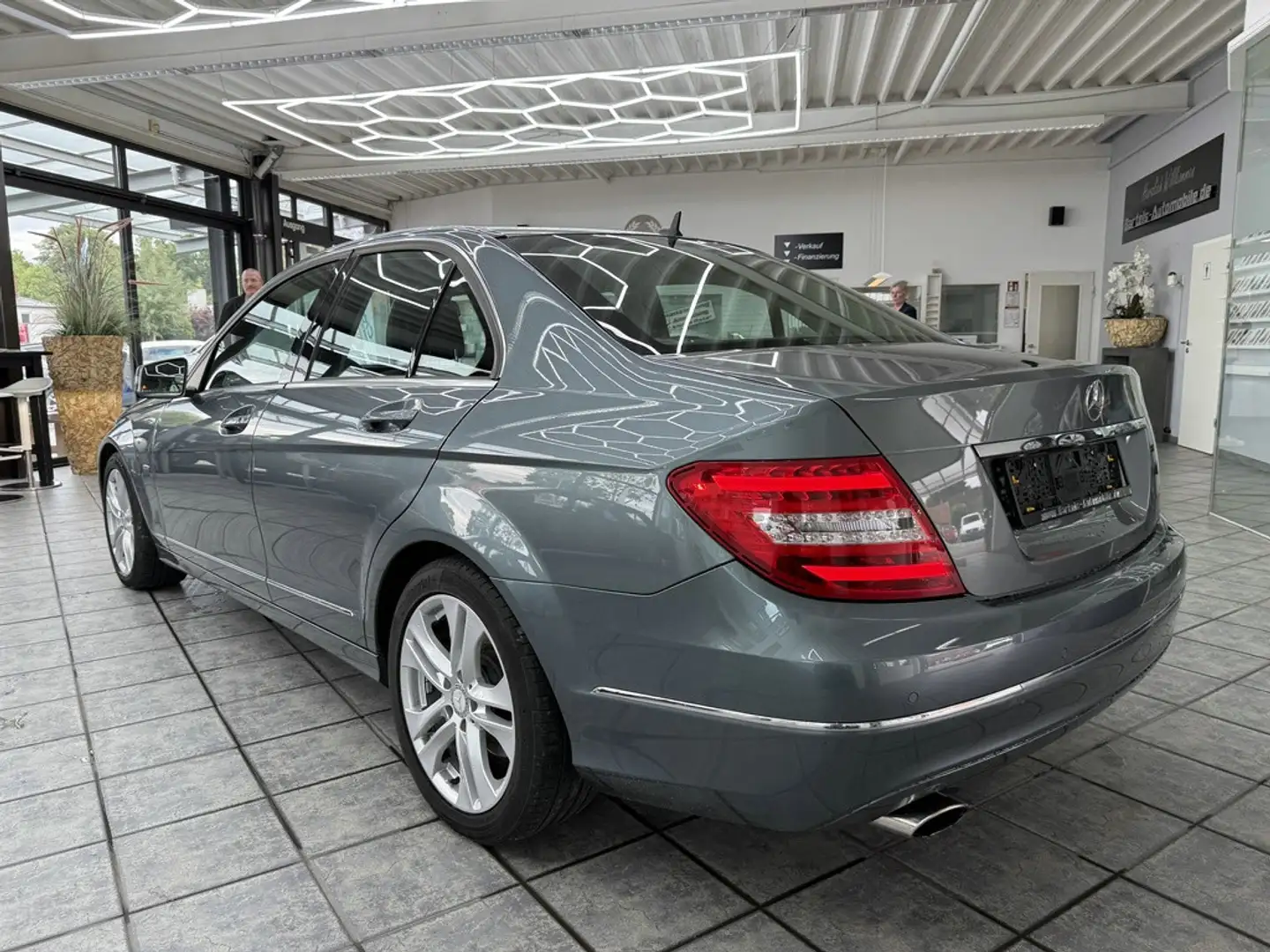 Mercedes-Benz C 250 CGI BE Avantgarde, 7G, Leder, Comand, PDC Сірий - 2