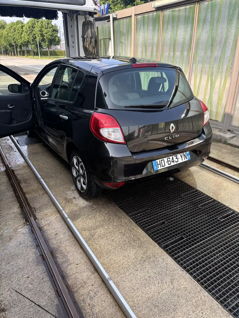 Renault Clio III Tce 100 eco2 Tom Edition - 2