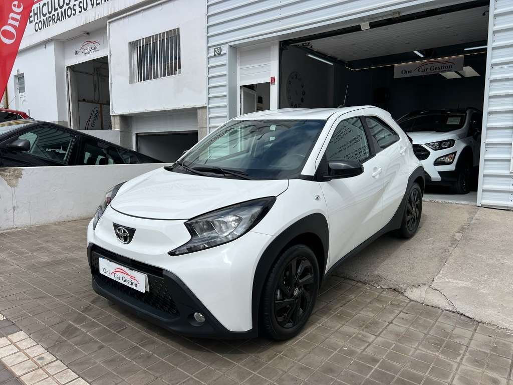 Toyota Aygo Play - foto 1