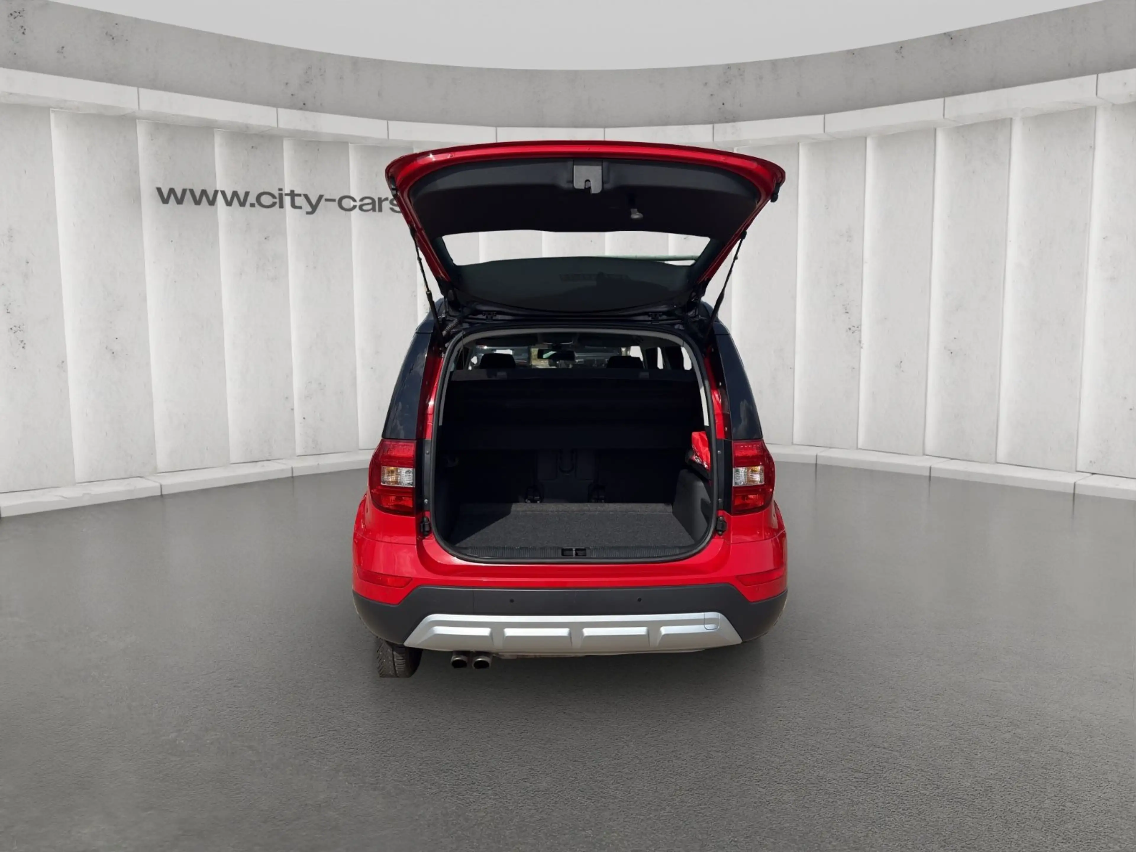 Skoda Yeti Adventure 4x4*DSG*Navi*Cam*PDC*1.Hand — photo 9