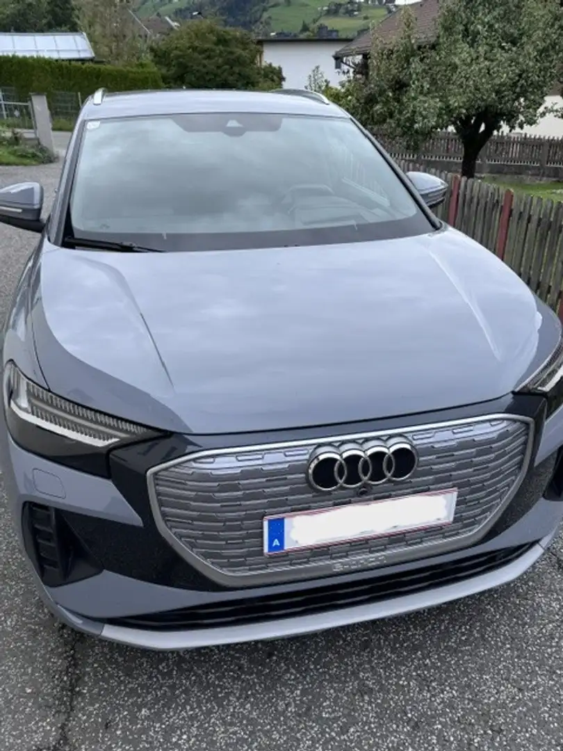 Audi Q4 e-tron Q4 50 e-tron quattro 220kW 82kWh Grau - 1