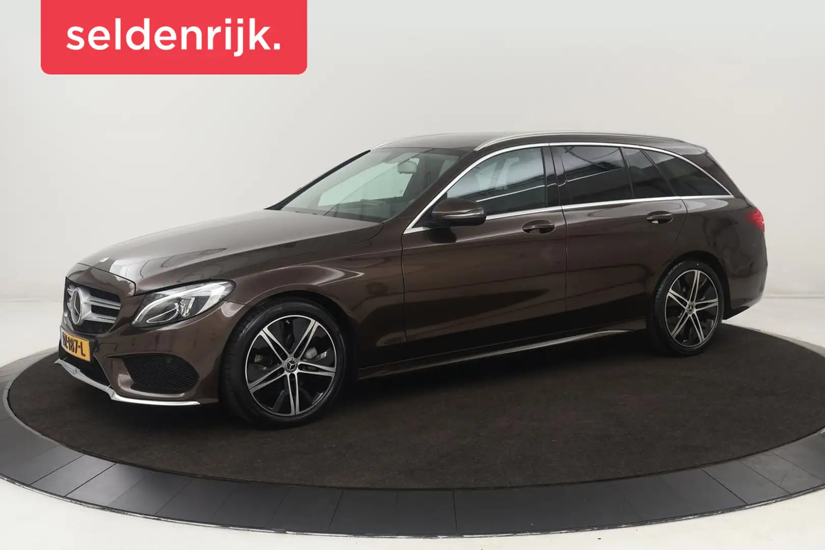 Mercedes-Benz C 220 CDI AMG | Adaptive cruise | Leder | Stoelverwarmin Brown - 1