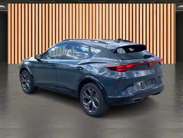 Cupra Formentor view 6