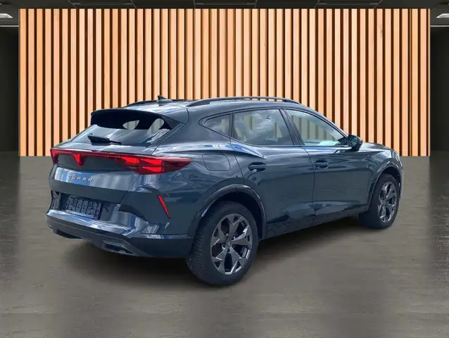 Cupra Formentor view 4