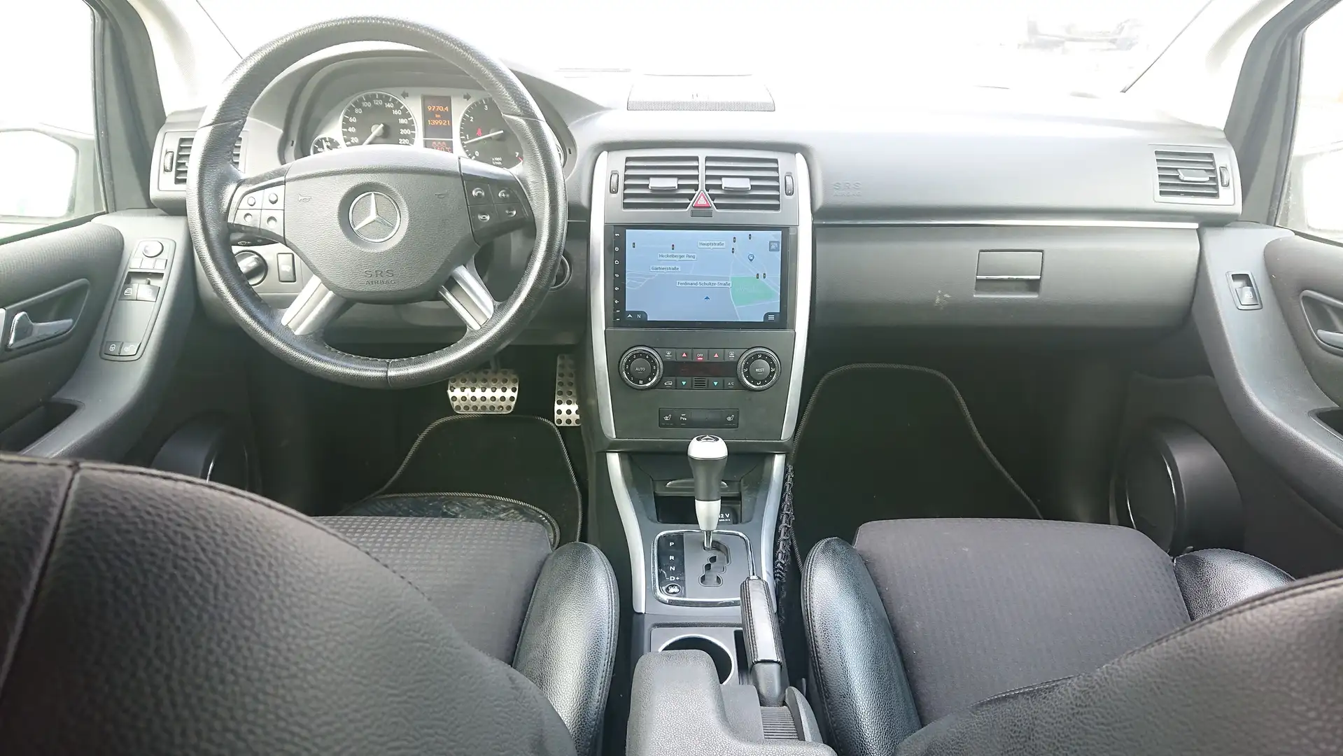 Mercedes-Benz B 200 B 200 +2Hd+Xenon+Navi+AHK+SHZ+PDC+Blue+T Blau - 1