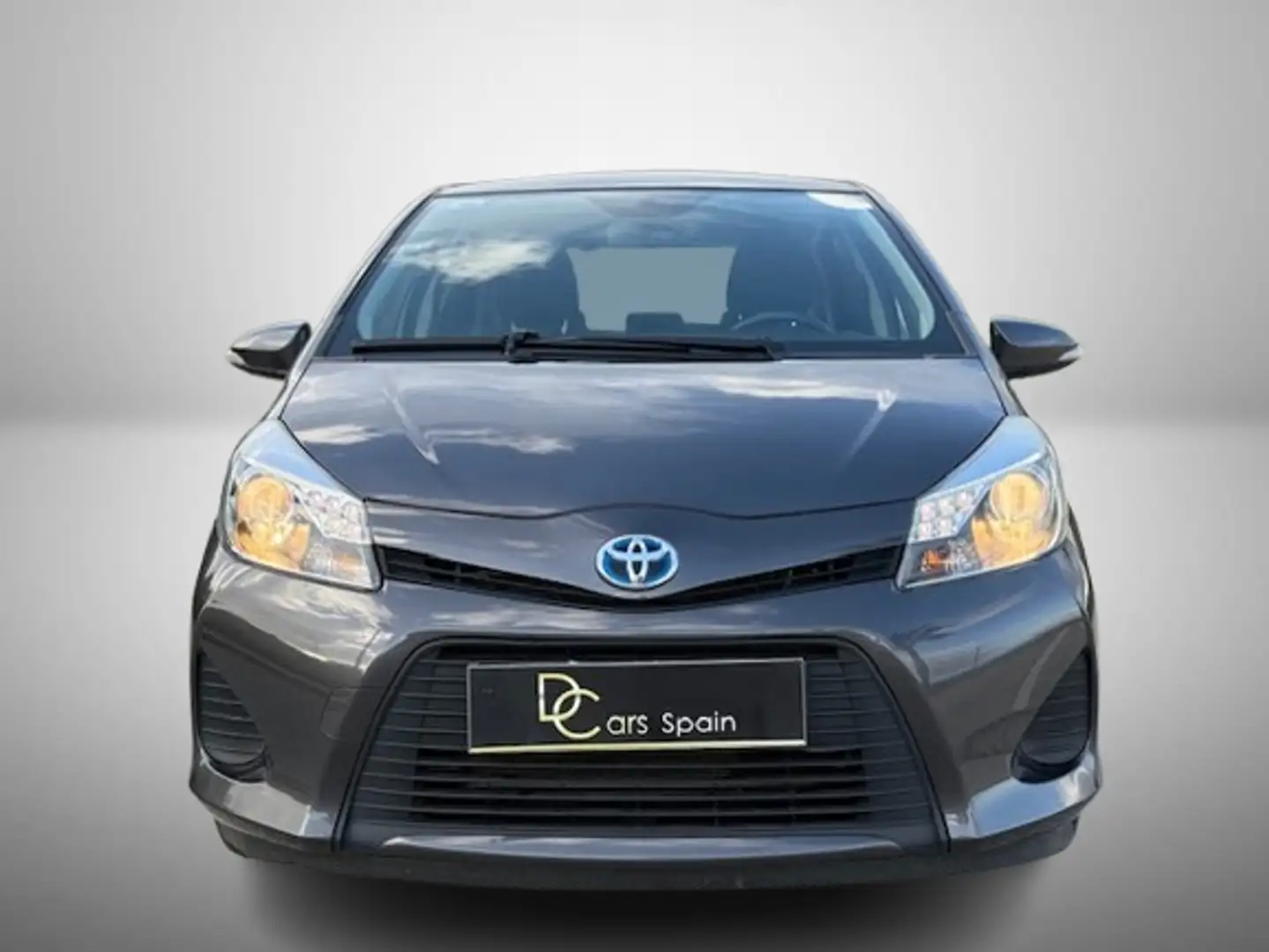 Toyota Yaris Hybrid 1.5 Advance Gris - 2